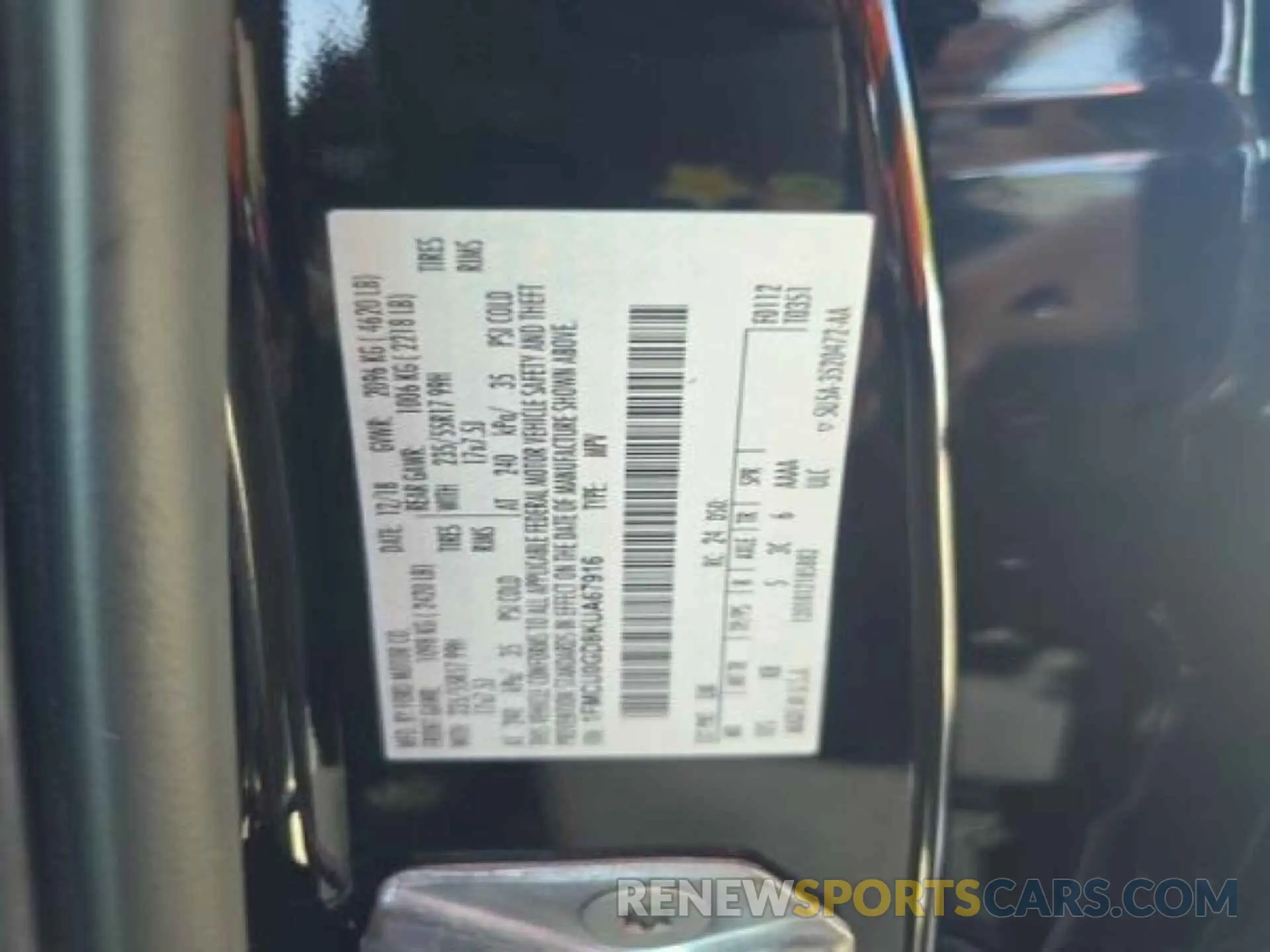 9 Photograph of a damaged car 1FMCU0GD8KUA67916 FORD ESCAPE 2019