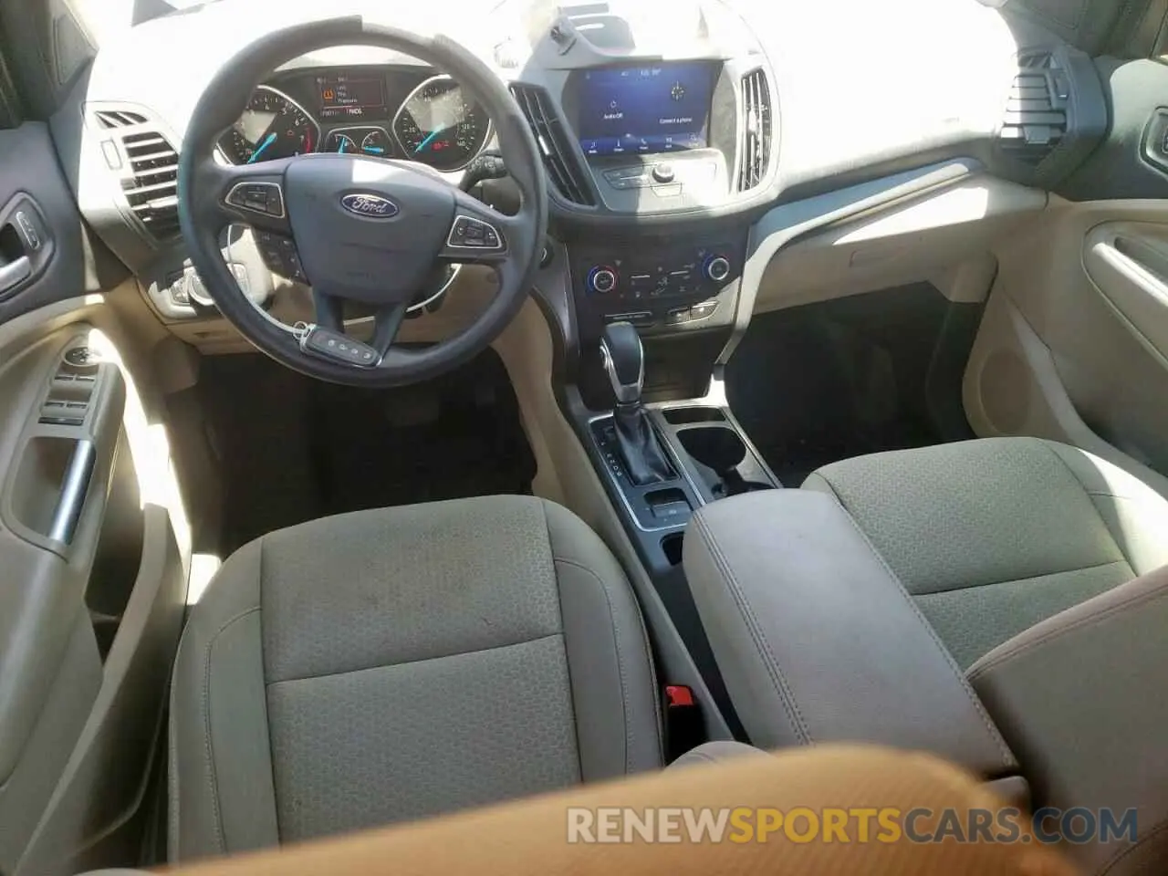 8 Photograph of a damaged car 1FMCU0GD8KUA81427 FORD ESCAPE 2019