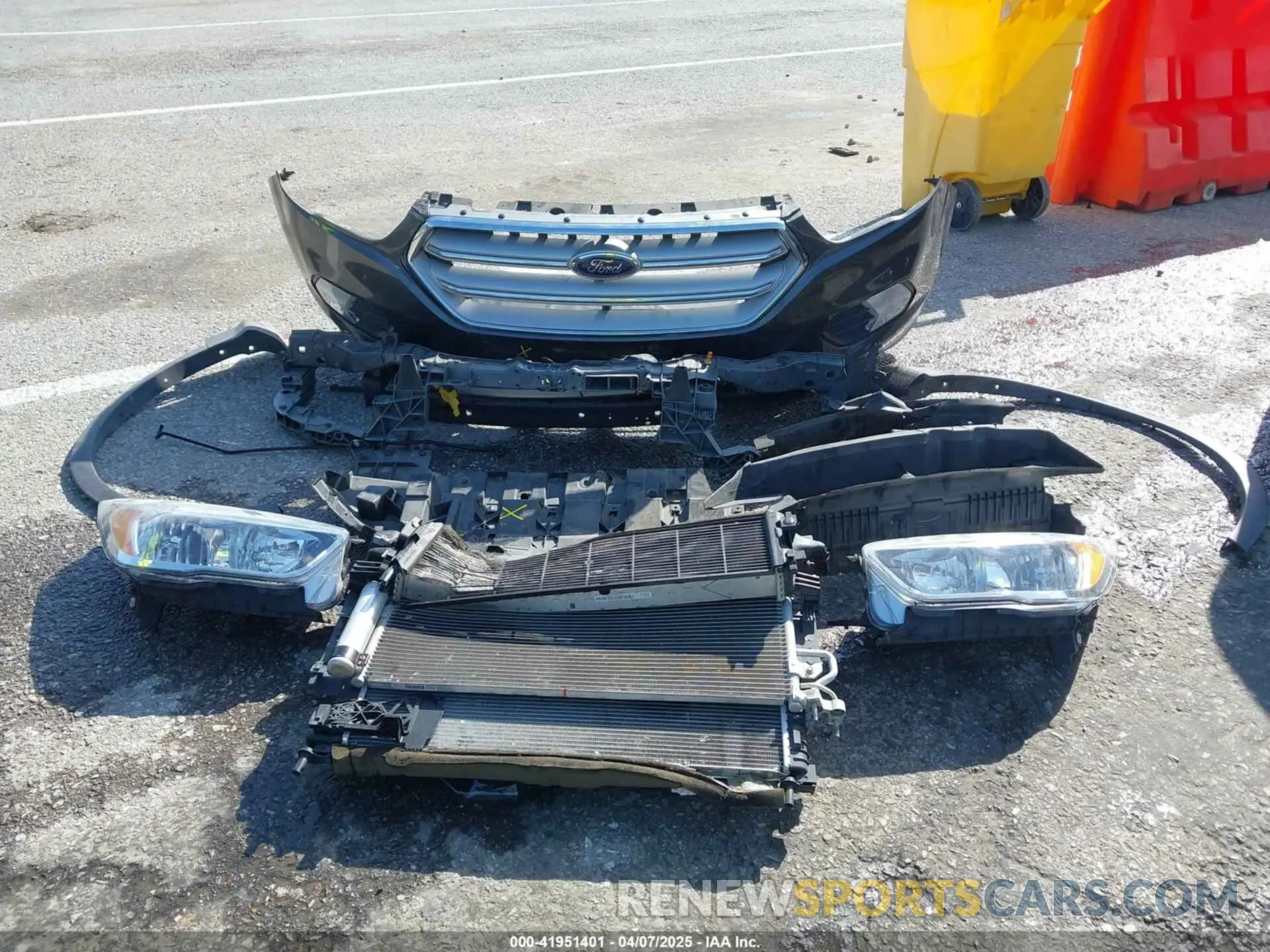 12 Photograph of a damaged car 1FMCU0GD8KUB01935 FORD ESCAPE 2019