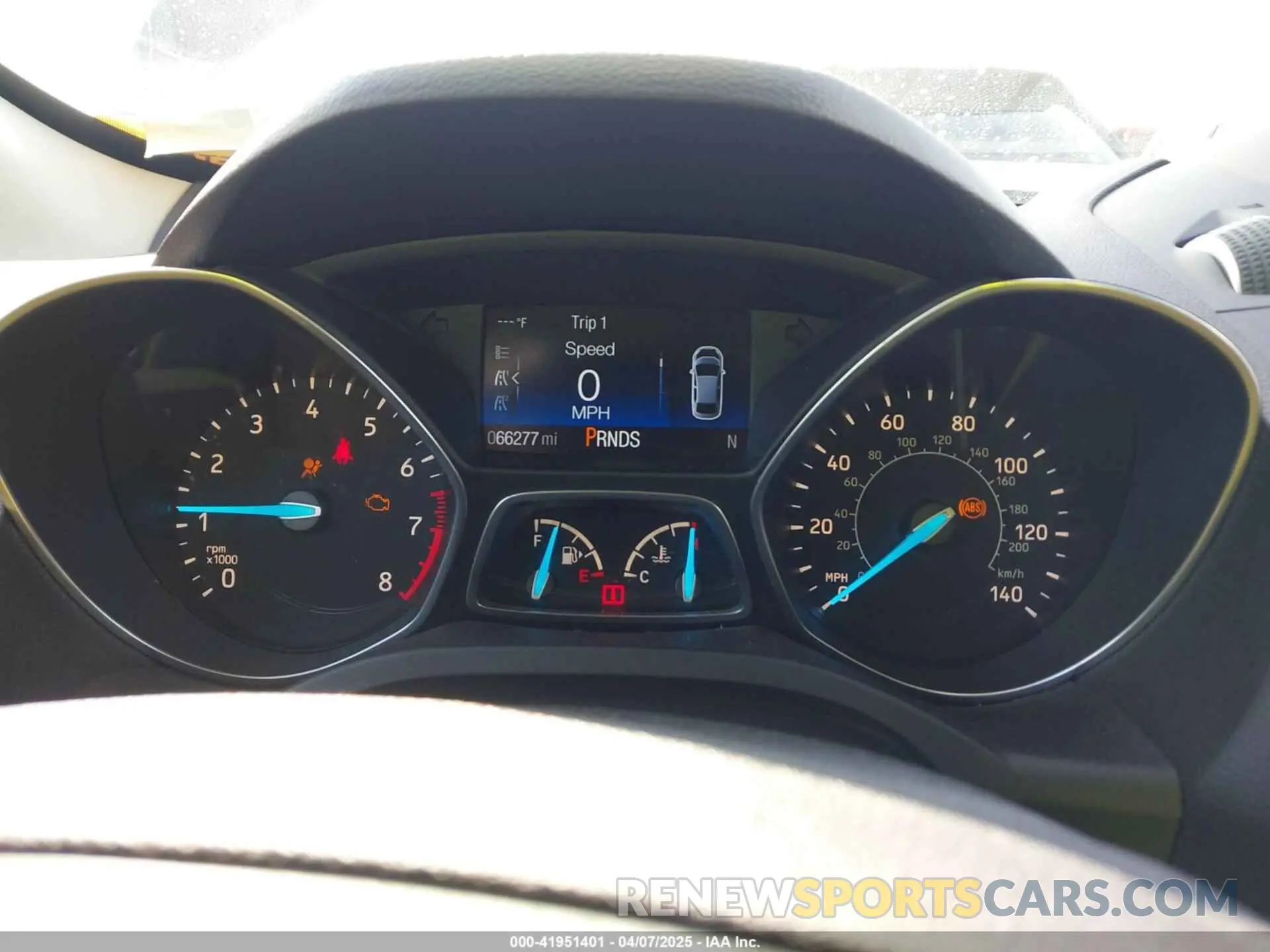 7 Photograph of a damaged car 1FMCU0GD8KUB01935 FORD ESCAPE 2019