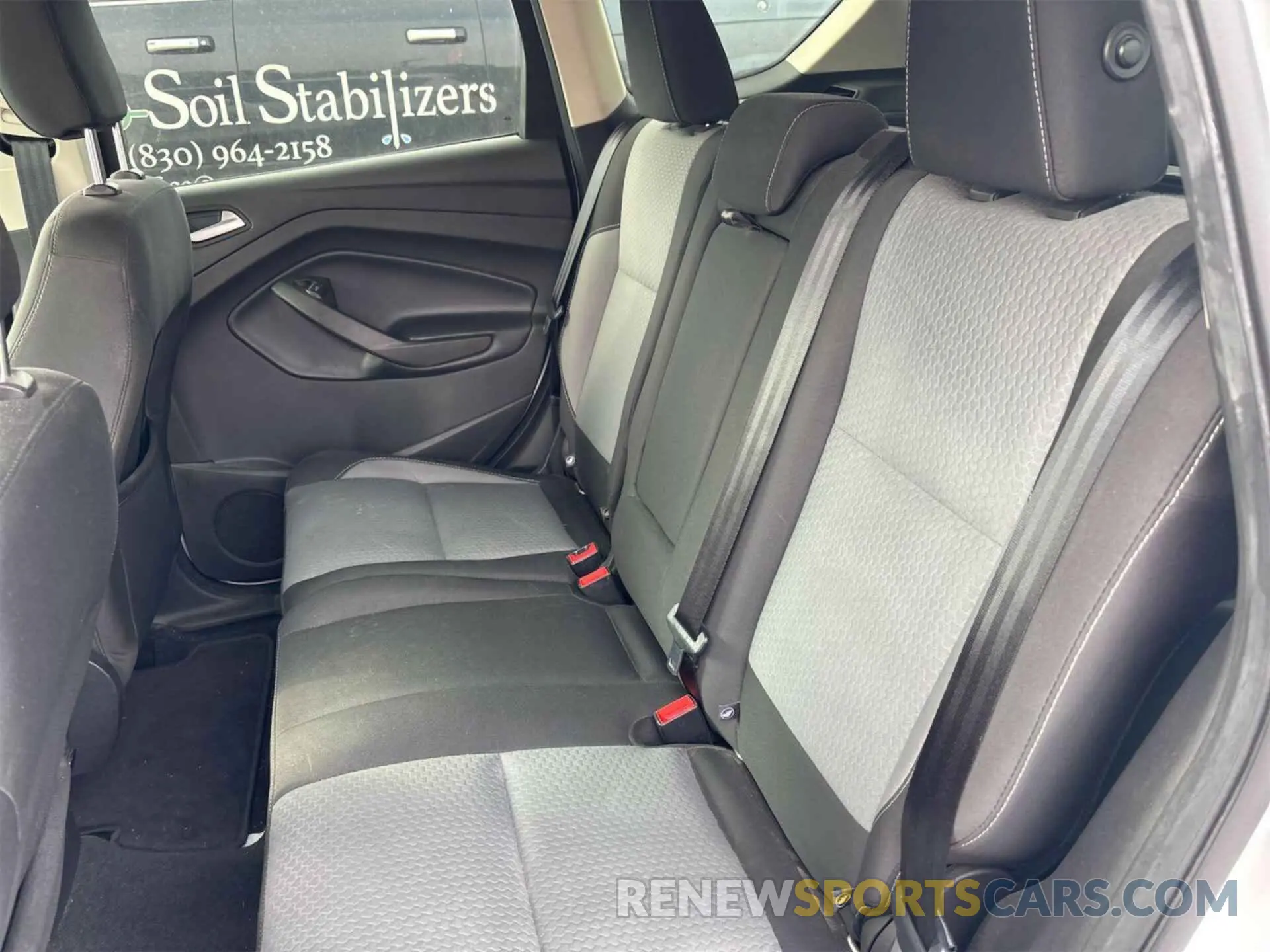 15 Photograph of a damaged car 1FMCU0GD8KUB65862 FORD ESCAPE 2019