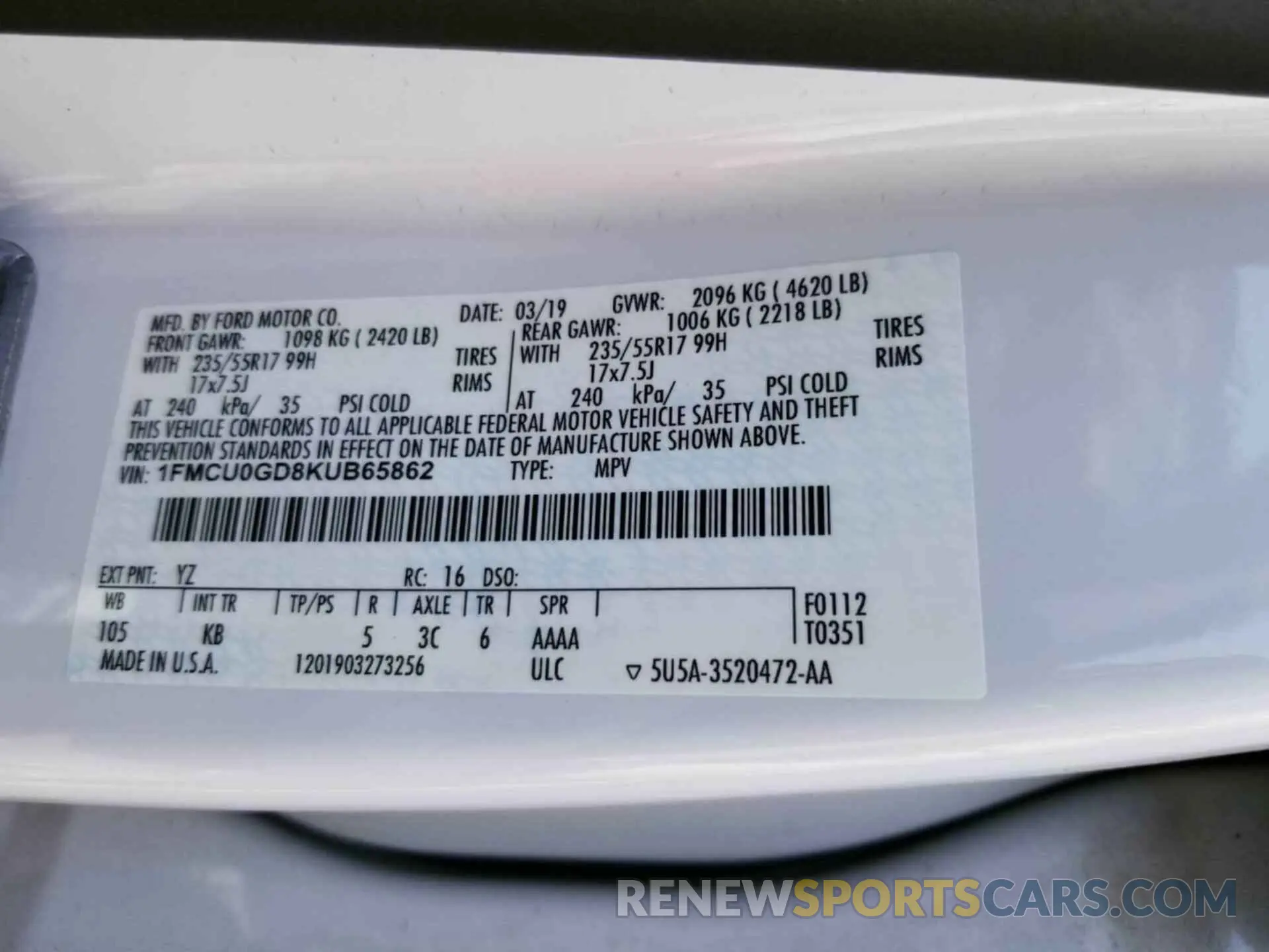 28 Photograph of a damaged car 1FMCU0GD8KUB65862 FORD ESCAPE 2019
