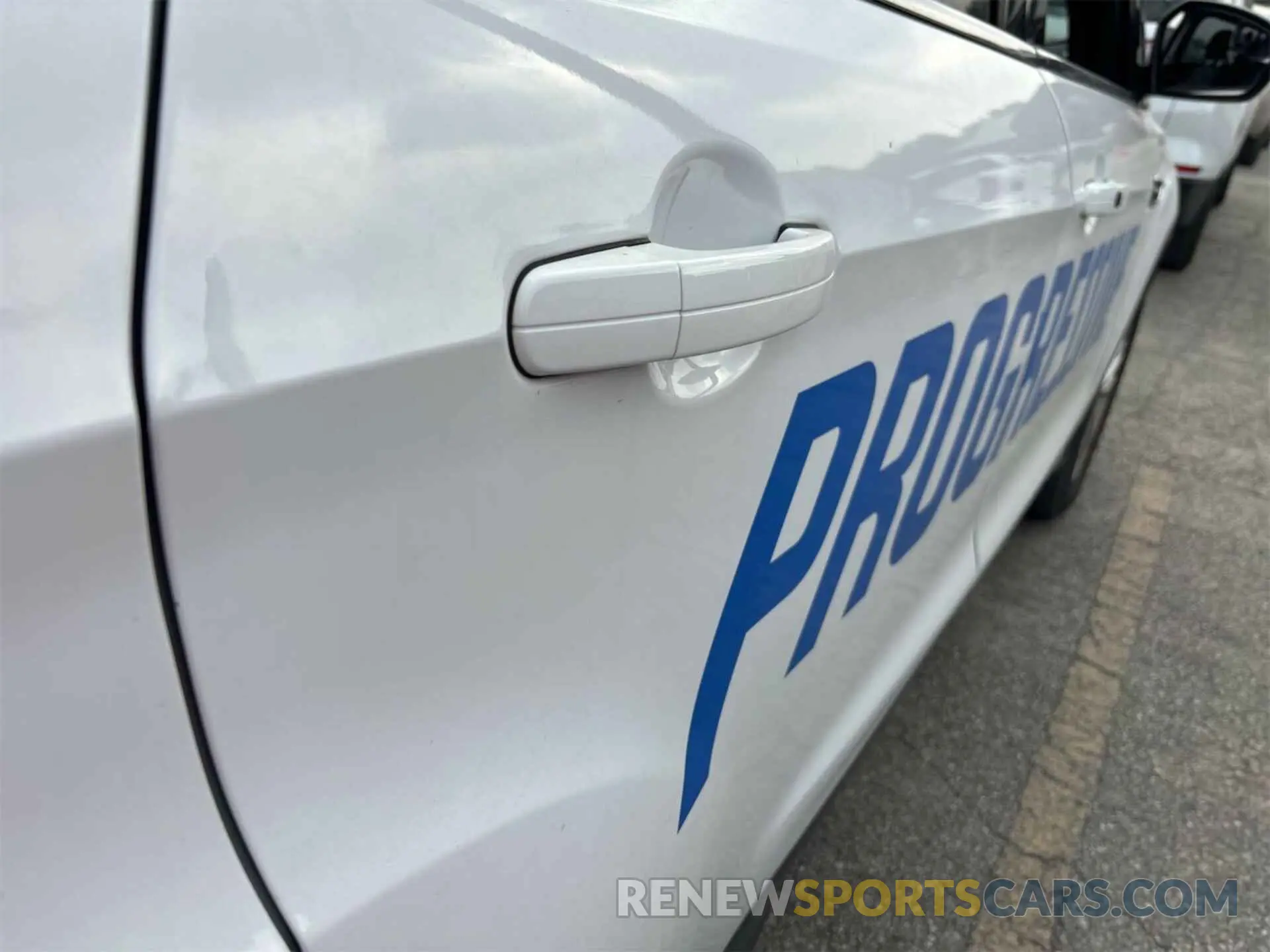 5 Photograph of a damaged car 1FMCU0GD8KUB65862 FORD ESCAPE 2019
