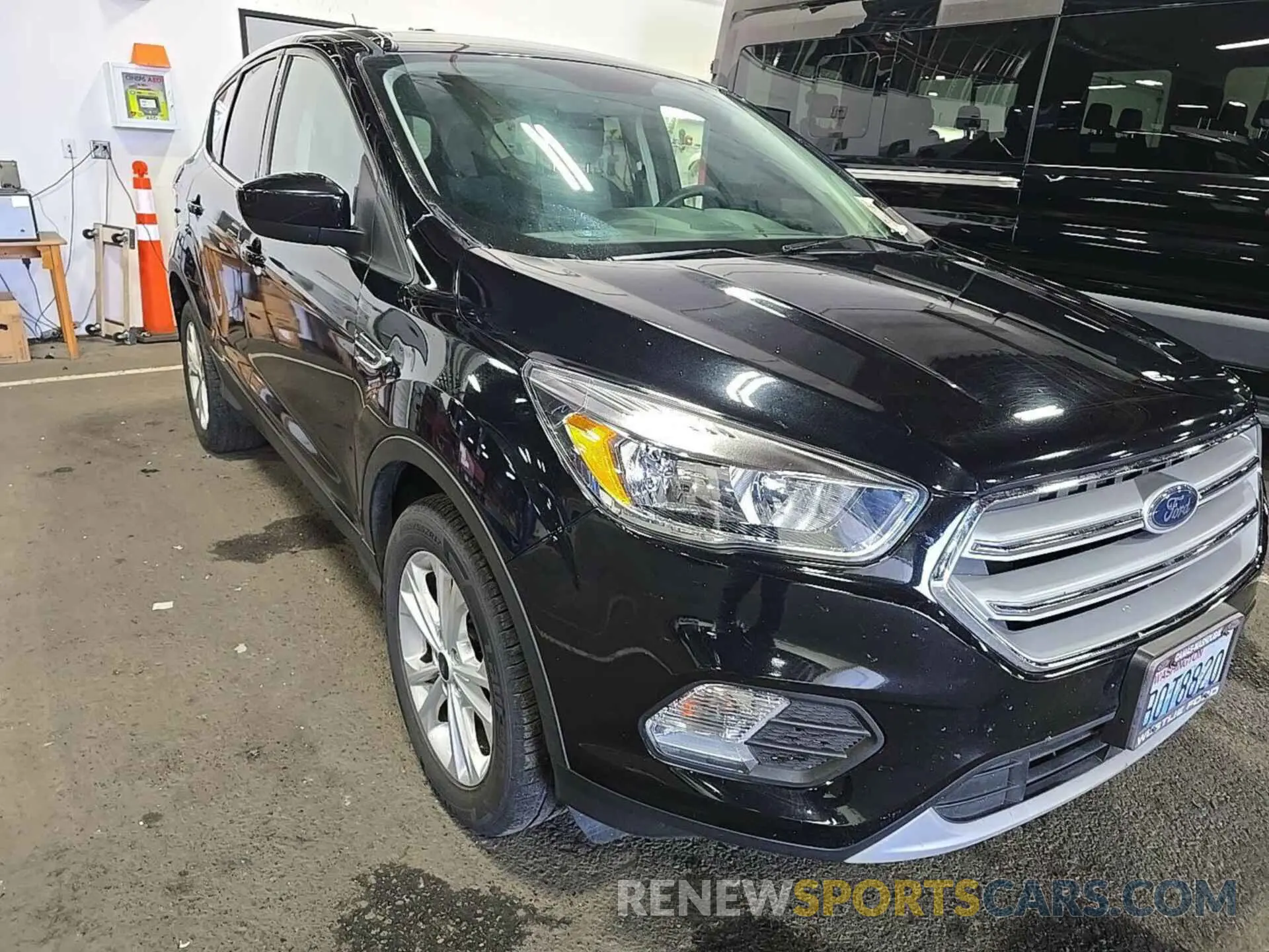 12 Photograph of a damaged car 1FMCU0GD8KUB82550 FORD ESCAPE 2019