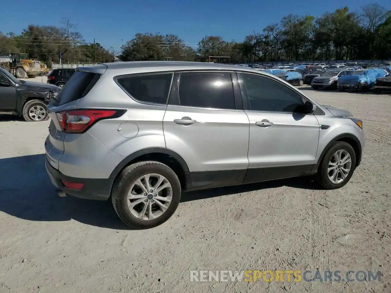 3 Photograph of a damaged car 1FMCU0GD8KUC19905 FORD ESCAPE 2019