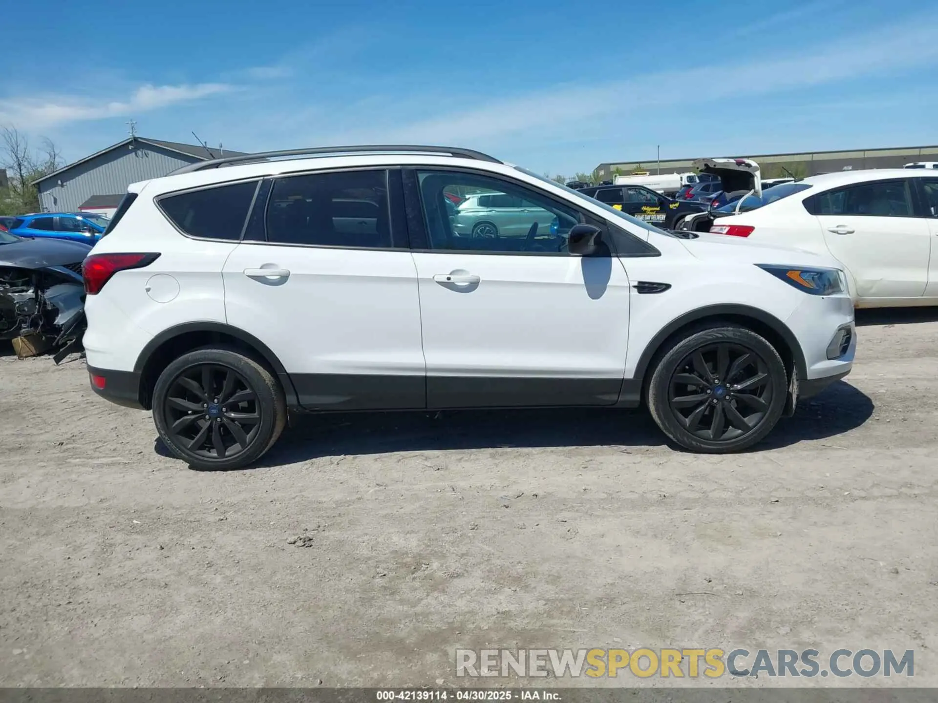 13 Photograph of a damaged car 1FMCU0GD9KUA16487 FORD ESCAPE 2019