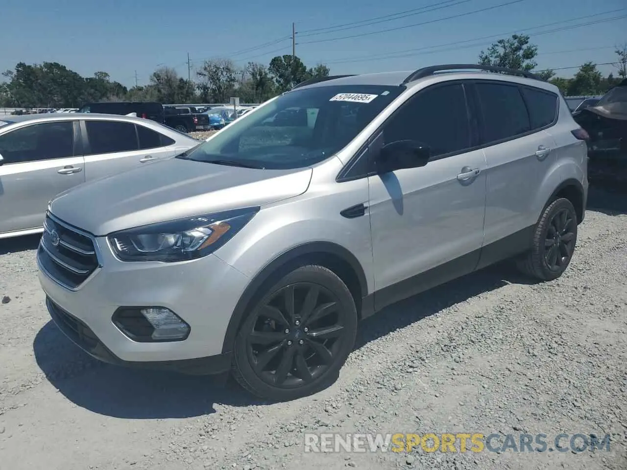 1 Photograph of a damaged car 1FMCU0GD9KUA30082 FORD ESCAPE 2019