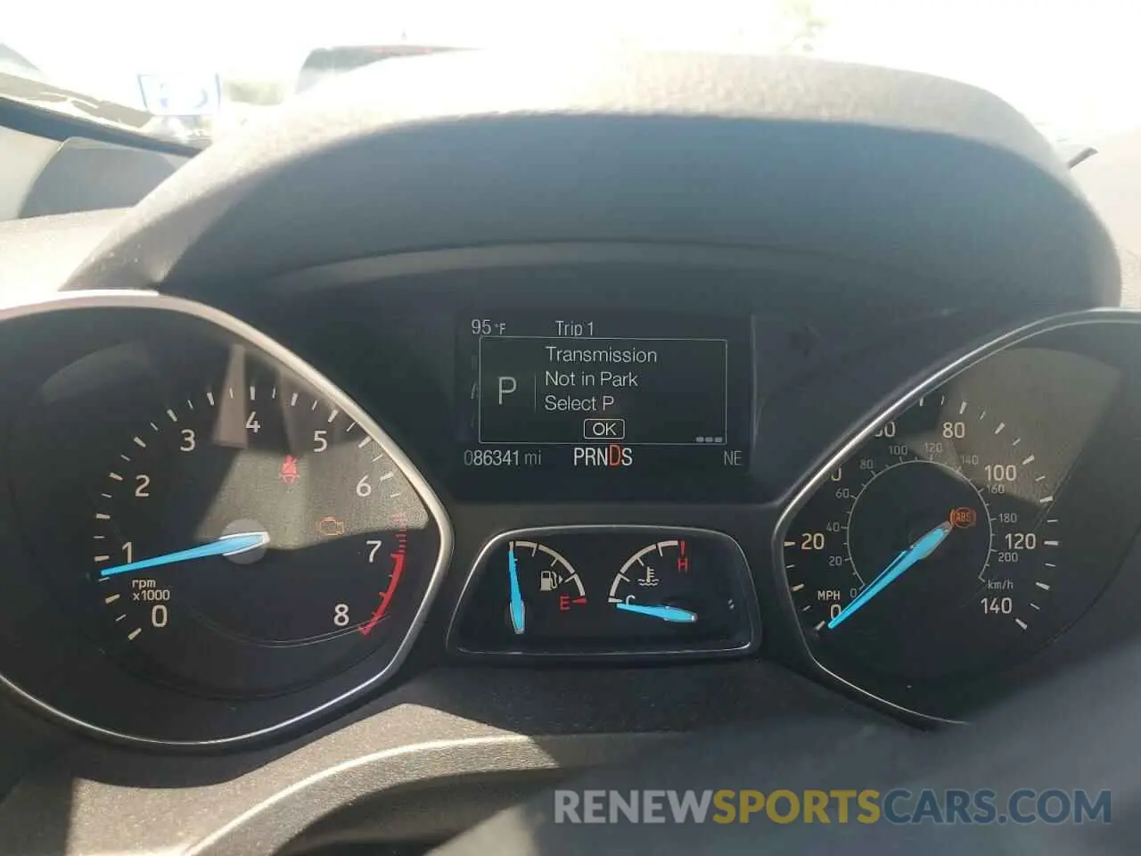 9 Photograph of a damaged car 1FMCU0GD9KUA30082 FORD ESCAPE 2019