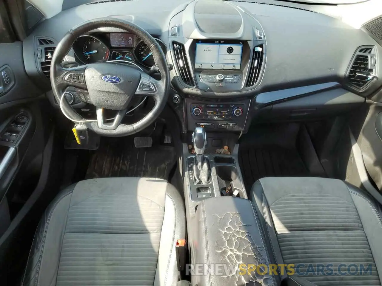 8 Photograph of a damaged car 1FMCU0GD9KUA52728 FORD ESCAPE 2019