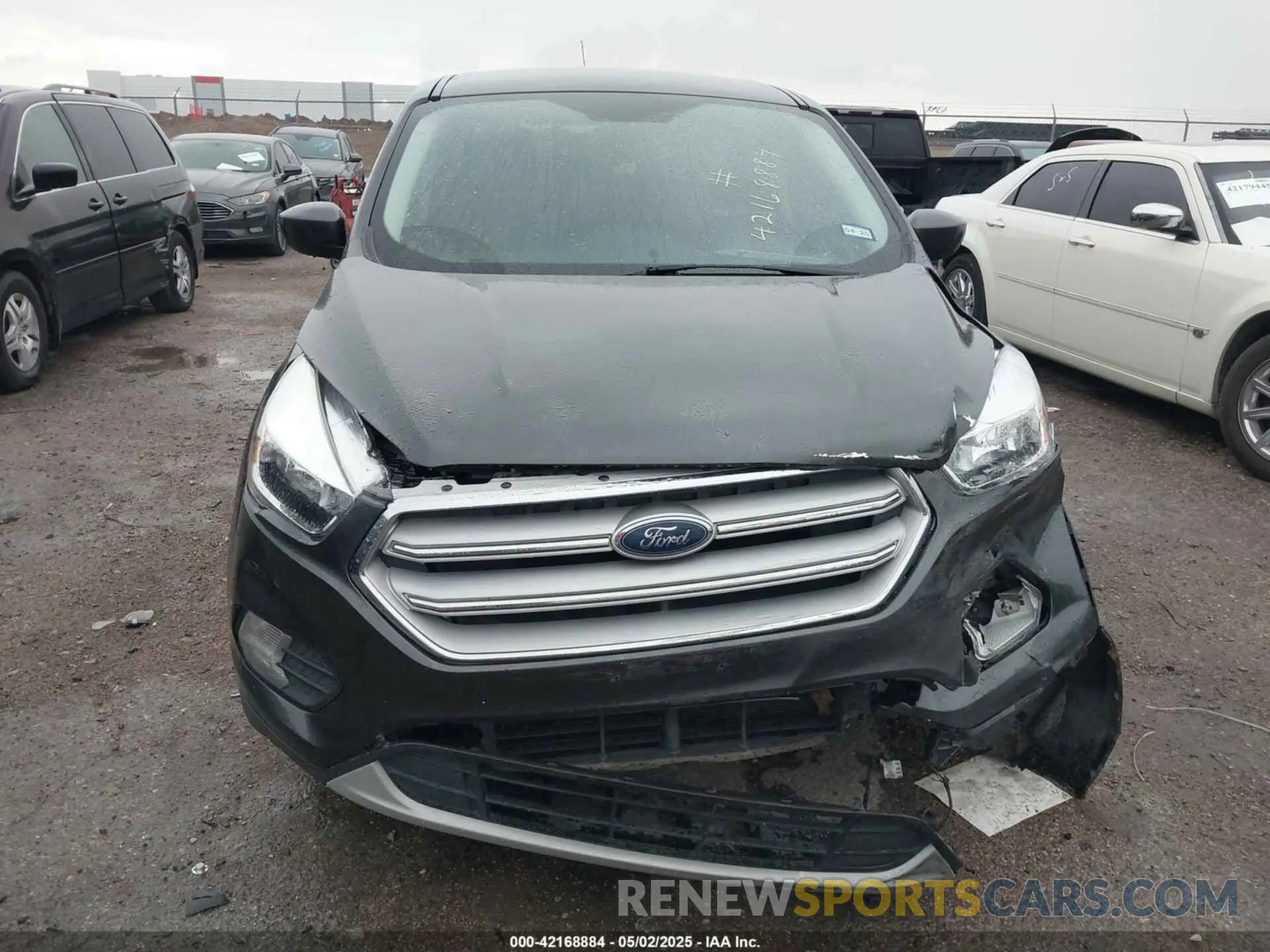 12 Photograph of a damaged car 1FMCU0GD9KUA64443 FORD ESCAPE 2019