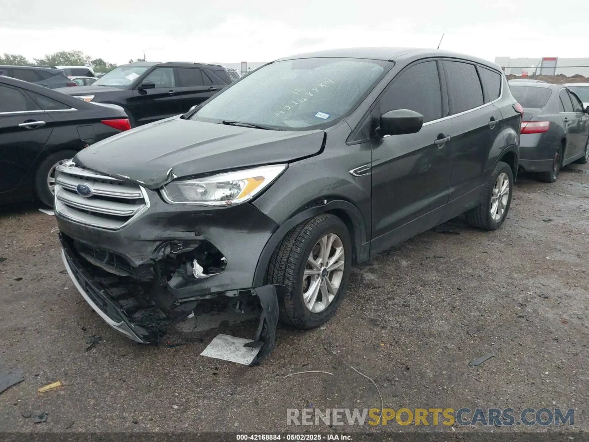 2 Photograph of a damaged car 1FMCU0GD9KUA64443 FORD ESCAPE 2019
