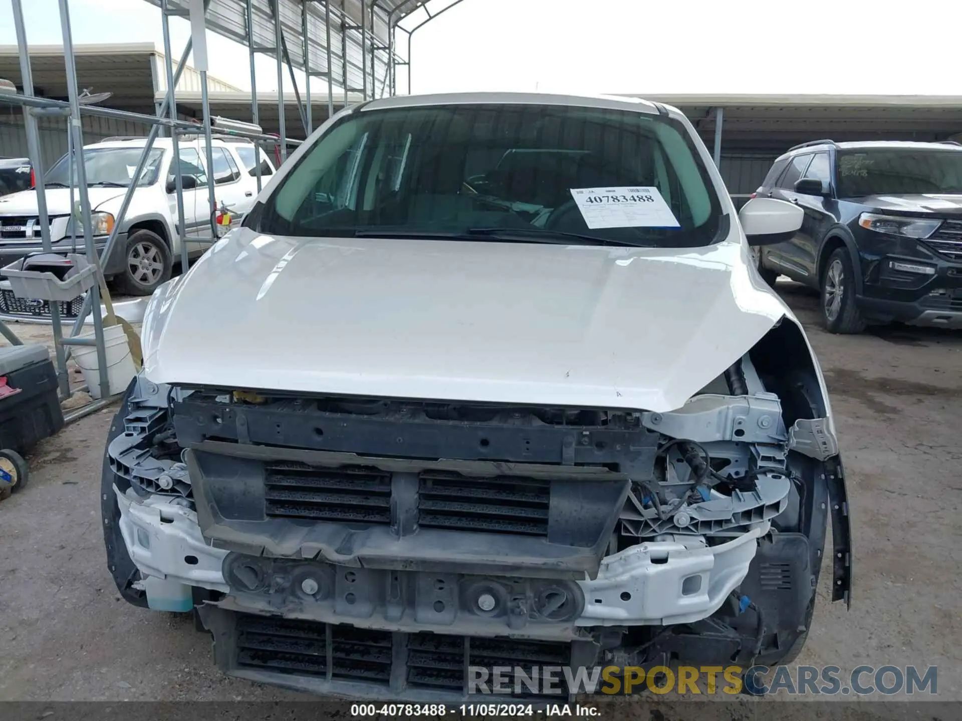 13 Photograph of a damaged car 1FMCU0GD9KUB00180 FORD ESCAPE 2019