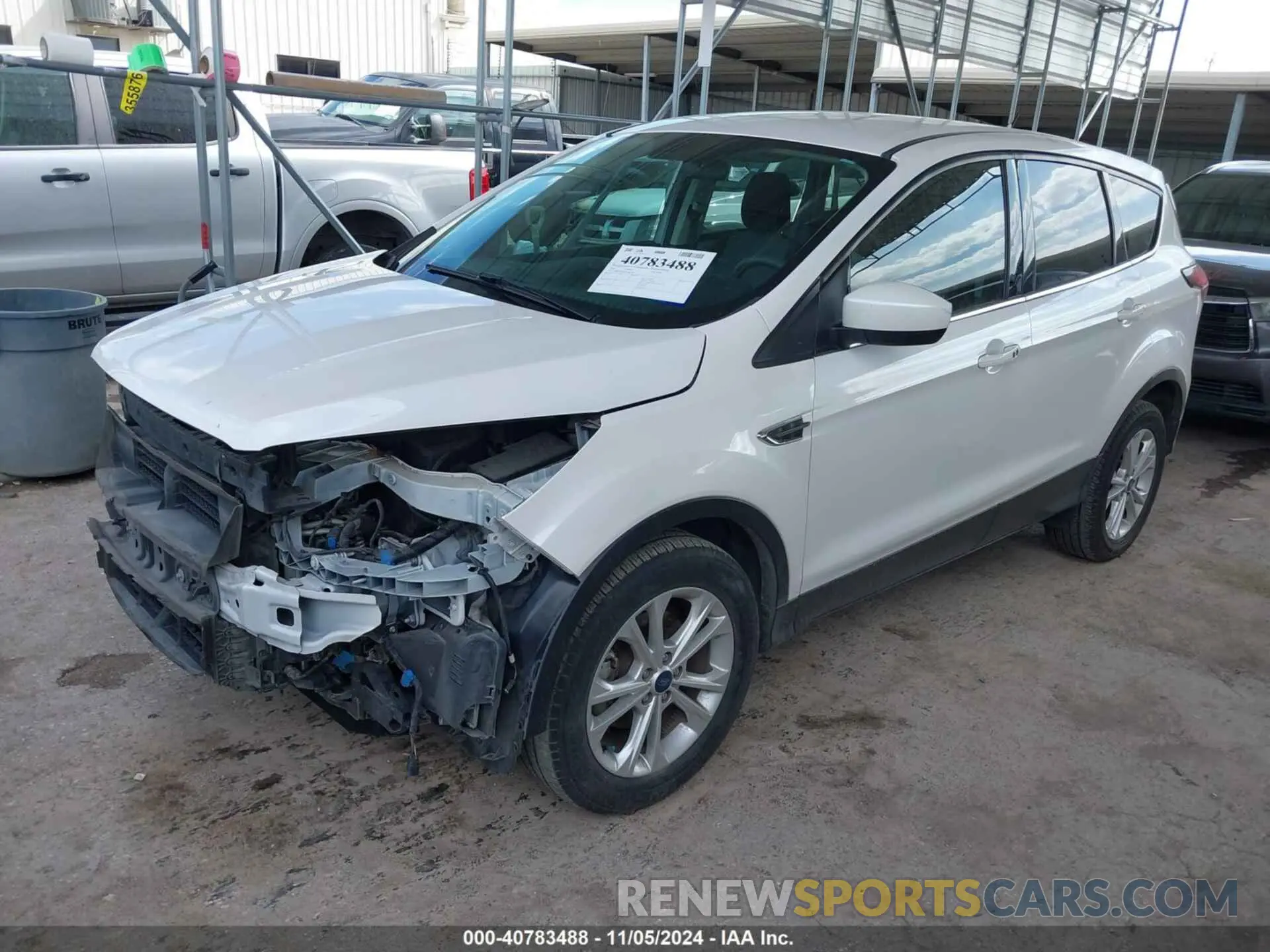 2 Photograph of a damaged car 1FMCU0GD9KUB00180 FORD ESCAPE 2019