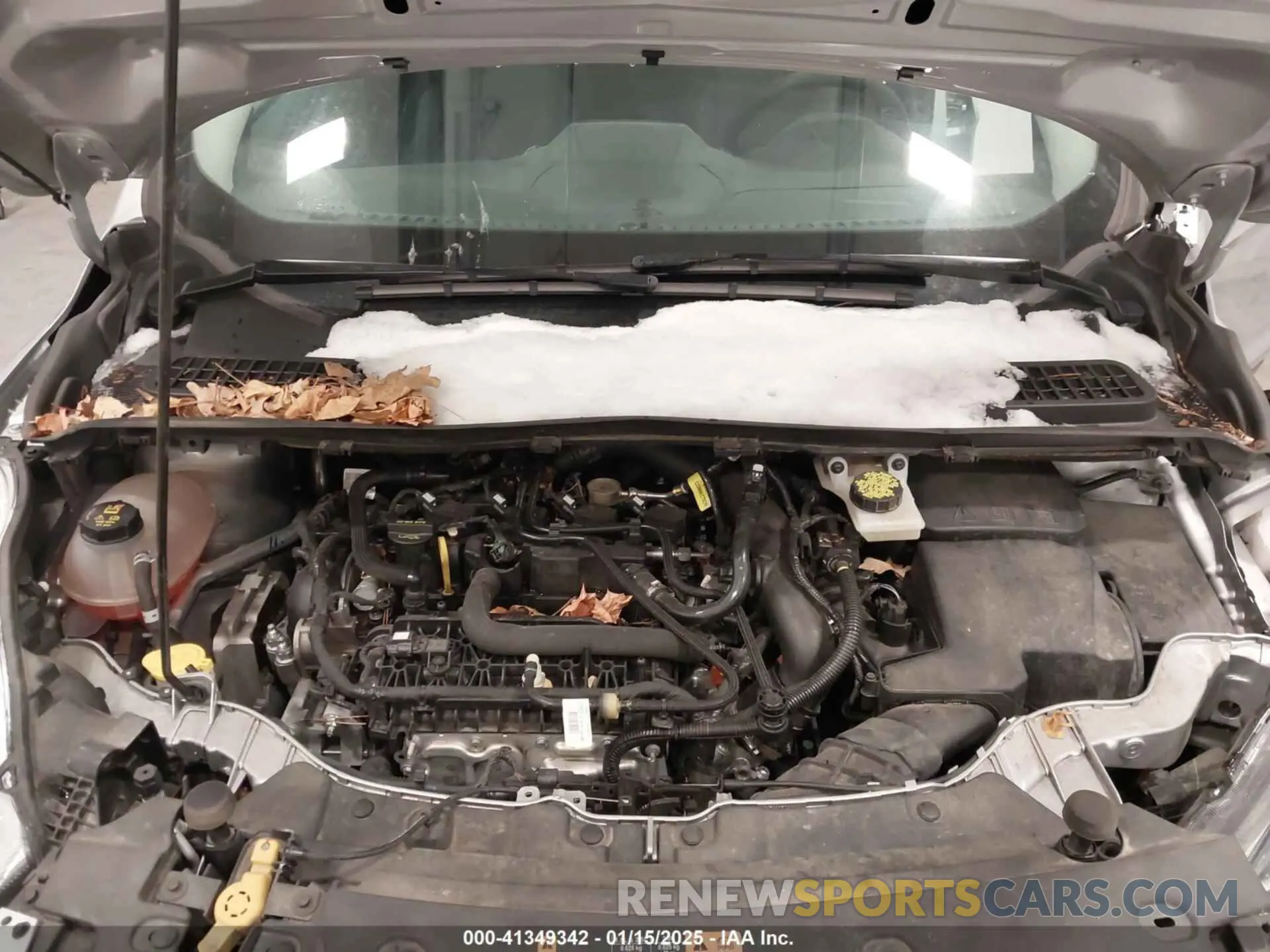 10 Photograph of a damaged car 1FMCU0GD9KUB61111 FORD ESCAPE 2019