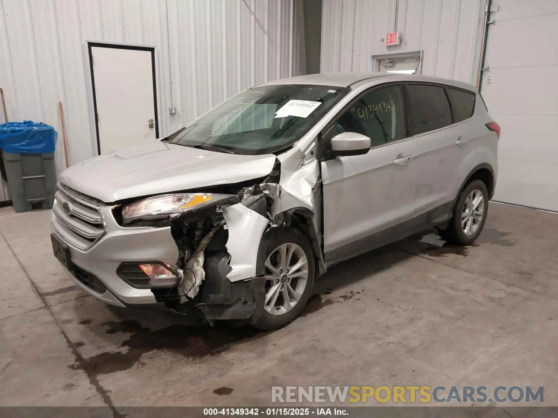 2 Photograph of a damaged car 1FMCU0GD9KUB61111 FORD ESCAPE 2019