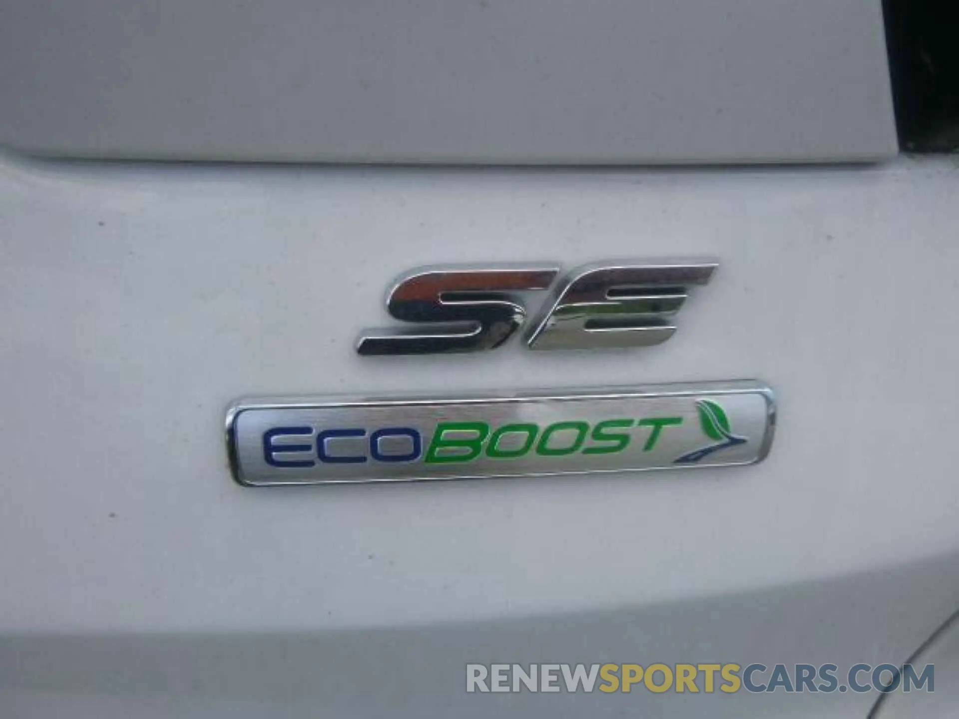 1 Photograph of a damaged car 1FMCU0GD9KUB82377 FORD ESCAPE 2019