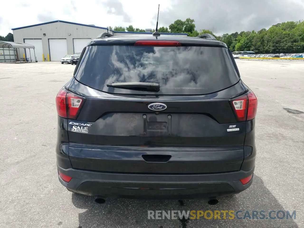 6 Photograph of a damaged car 1FMCU0GD9KUC19850 FORD ESCAPE 2019
