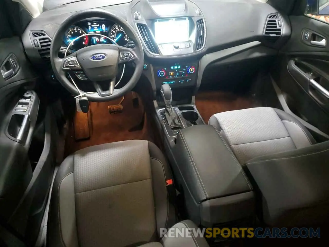 8 Photograph of a damaged car 1FMCU0GD9KUC22442 FORD ESCAPE 2019
