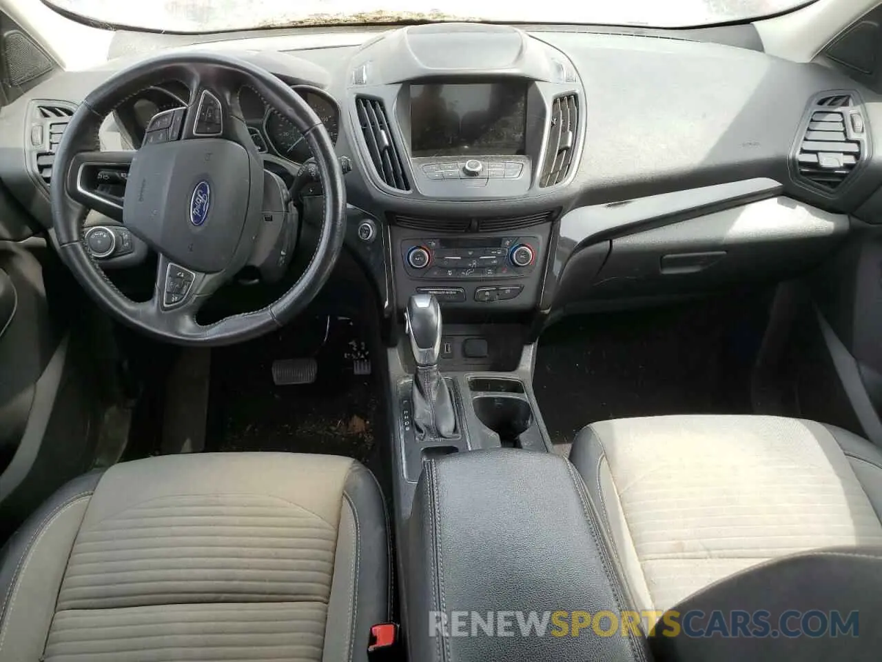 8 Photograph of a damaged car 1FMCU0GD9KUC26040 FORD ESCAPE 2019
