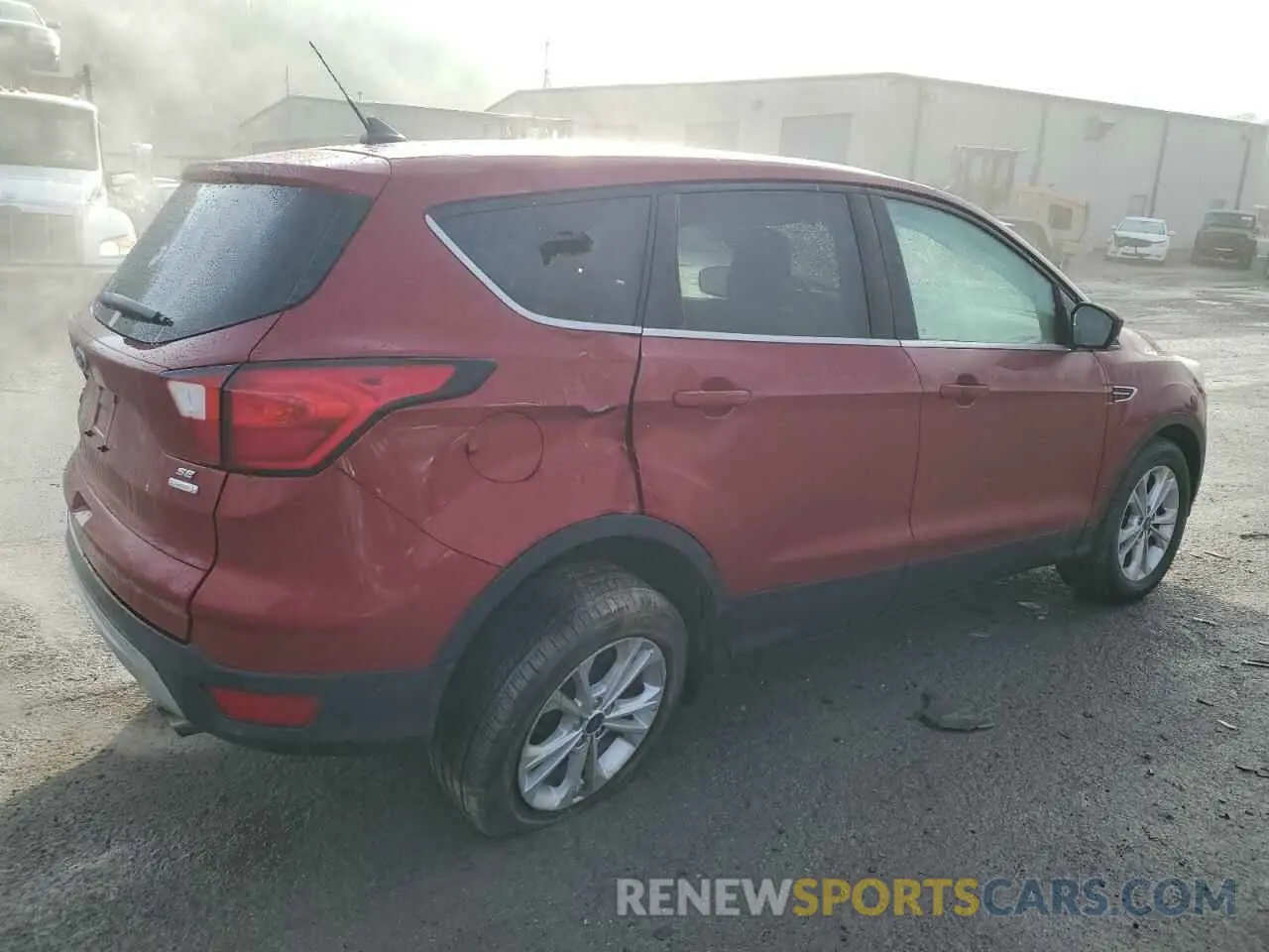 3 Photograph of a damaged car 1FMCU0GD9KUC49057 FORD ESCAPE 2019