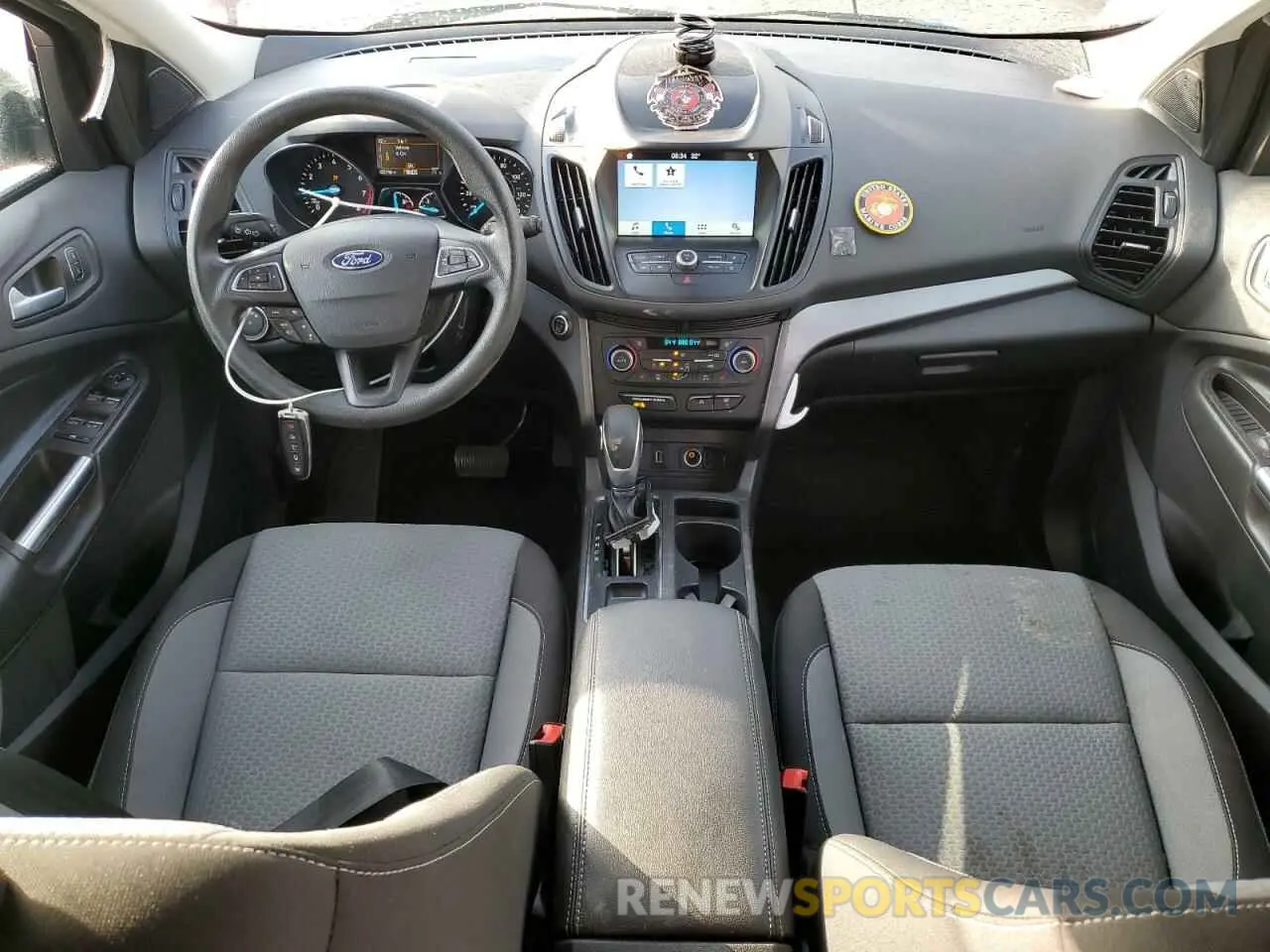 8 Photograph of a damaged car 1FMCU0GD9KUC49057 FORD ESCAPE 2019