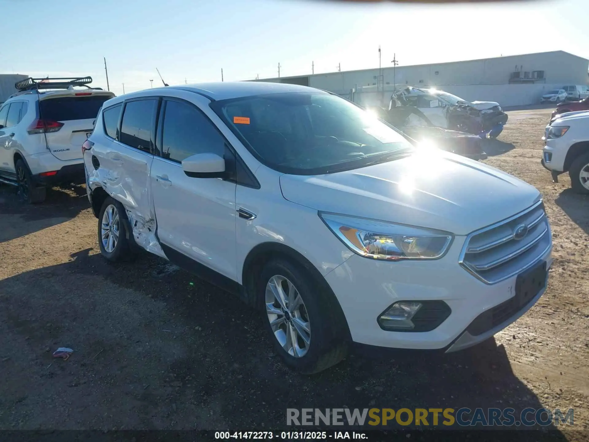 1 Photograph of a damaged car 1FMCU0GDXKUA34142 FORD ESCAPE 2019