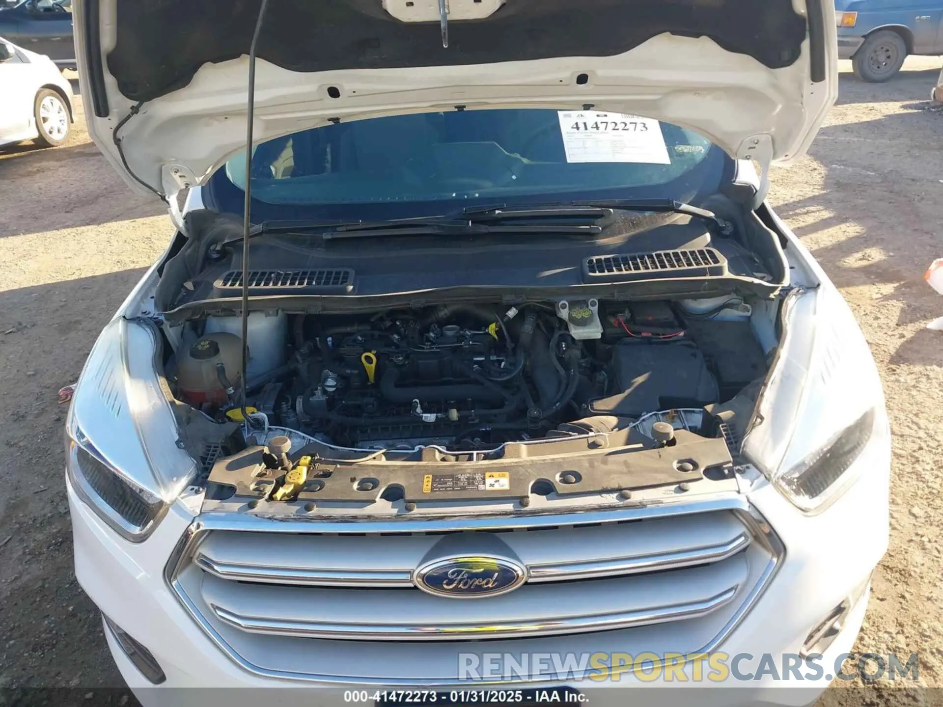 10 Photograph of a damaged car 1FMCU0GDXKUA34142 FORD ESCAPE 2019