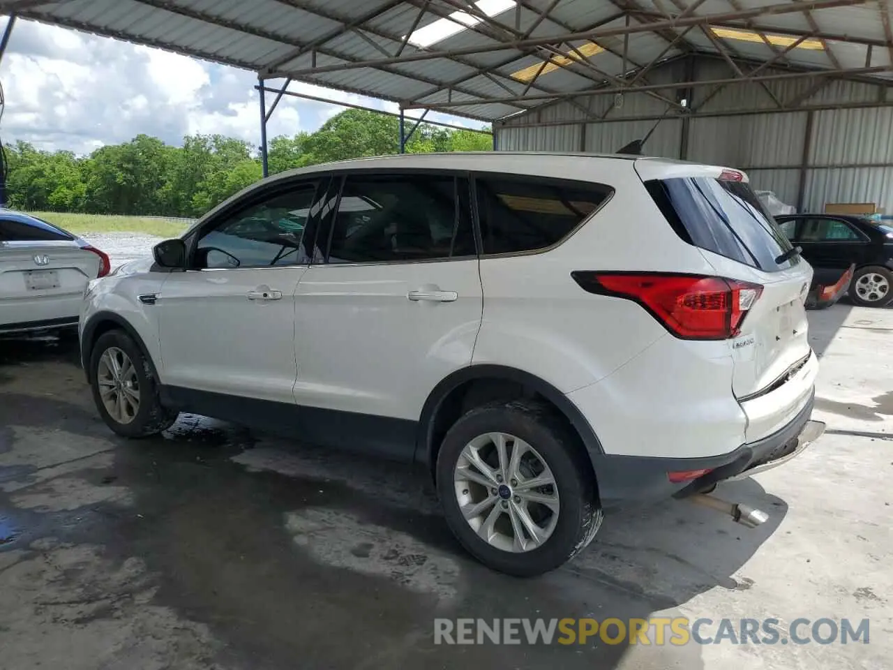 2 Photograph of a damaged car 1FMCU0GDXKUA49708 FORD ESCAPE 2019