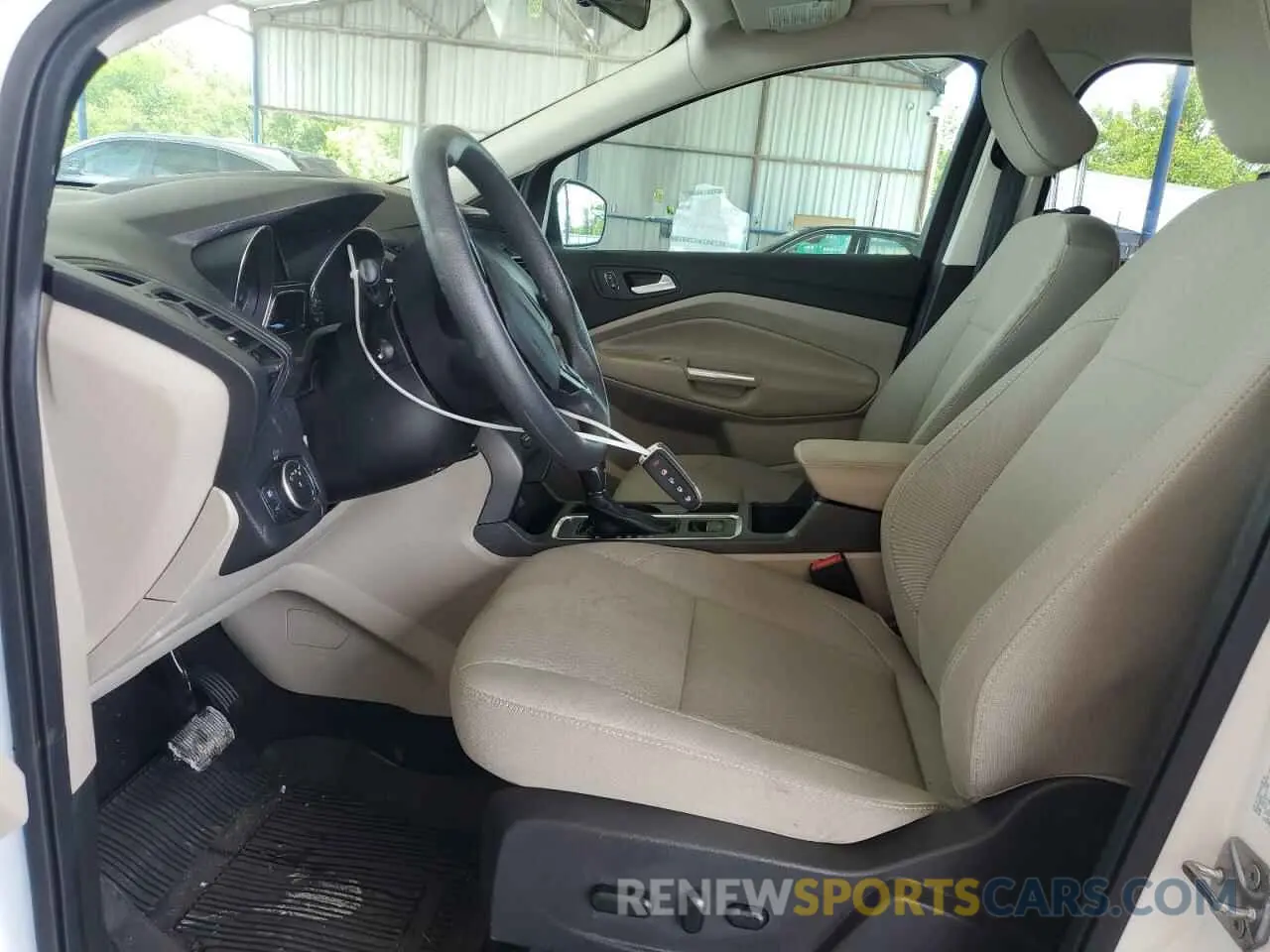 7 Photograph of a damaged car 1FMCU0GDXKUA49708 FORD ESCAPE 2019