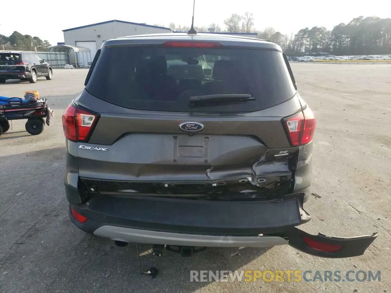 6 Photograph of a damaged car 1FMCU0GDXKUA59459 FORD ESCAPE 2019