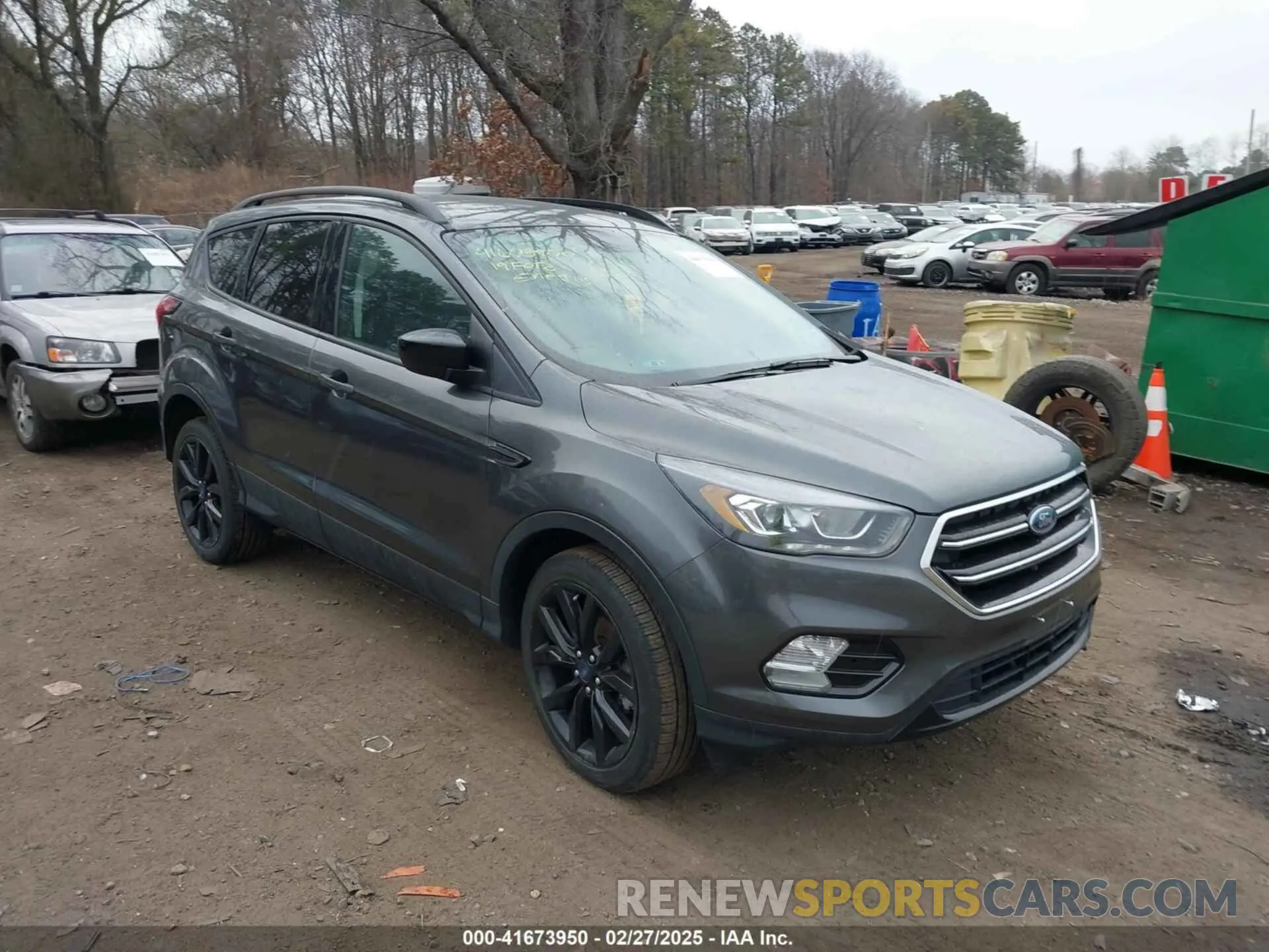 1 Photograph of a damaged car 1FMCU0GDXKUB29364 FORD ESCAPE 2019