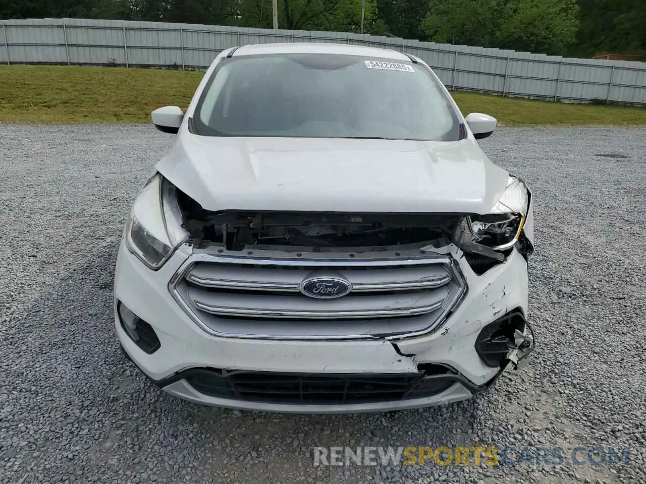 5 Photograph of a damaged car 1FMCU0GDXKUB94201 FORD ESCAPE 2019