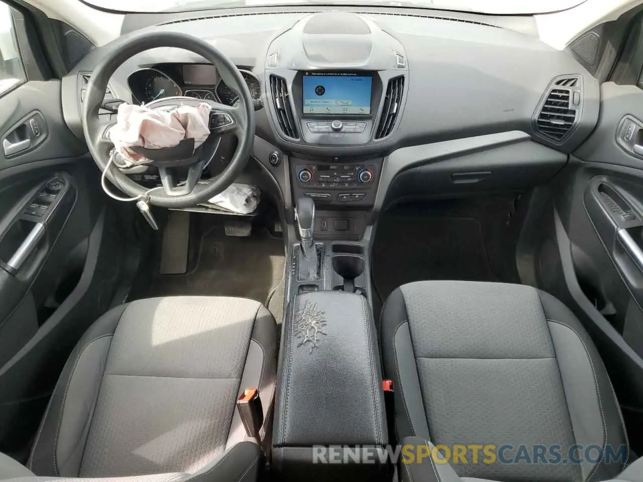 8 Photograph of a damaged car 1FMCU0GDXKUB94201 FORD ESCAPE 2019