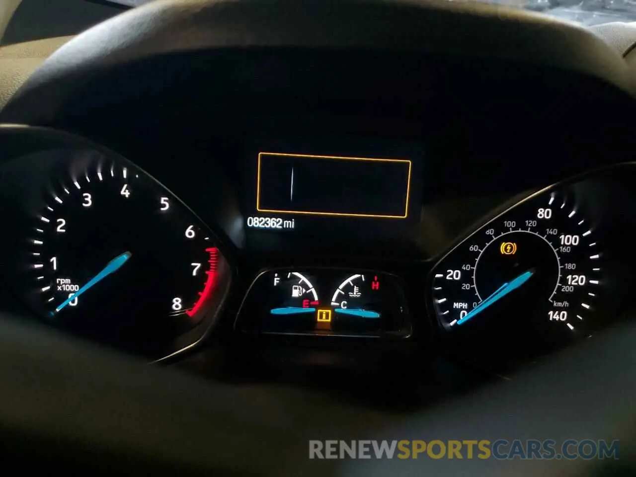 9 Photograph of a damaged car 1FMCU0GDXKUC47818 FORD ESCAPE 2019