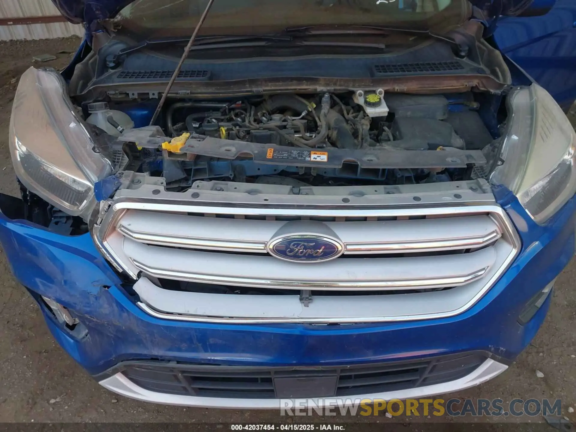 10 Photograph of a damaged car 1FMCU0GDXKUC52548 FORD ESCAPE 2019