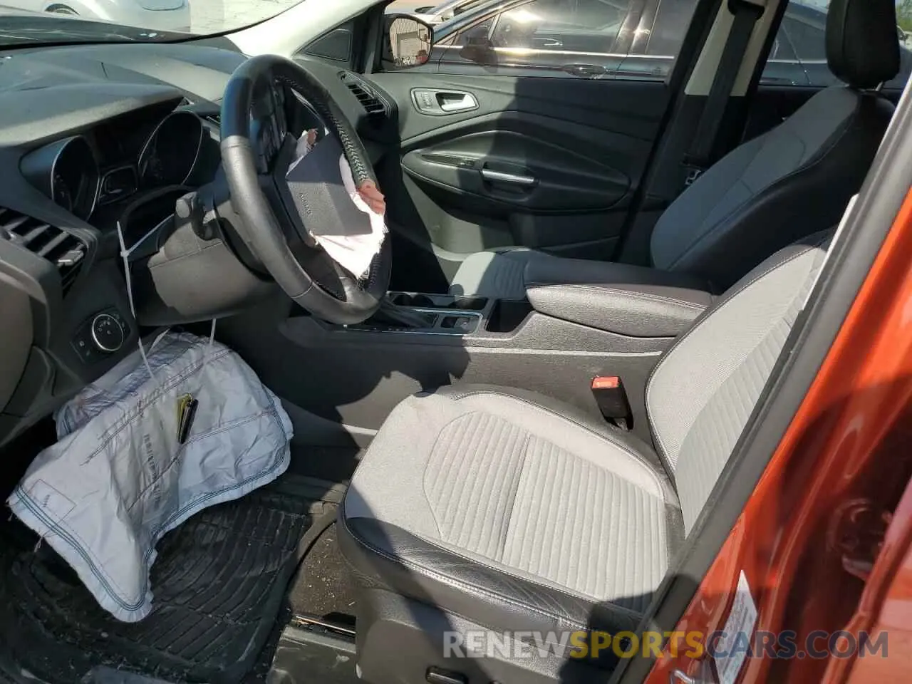 7 Photograph of a damaged car 1FMCU0GDXKUC52985 FORD ESCAPE 2019