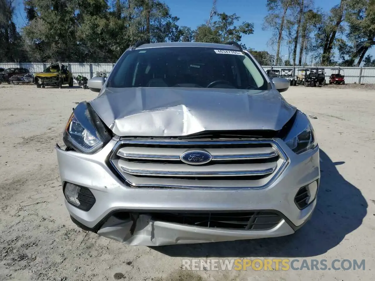 5 Photograph of a damaged car 1FMCU0HD0KUB21028 FORD ESCAPE 2019