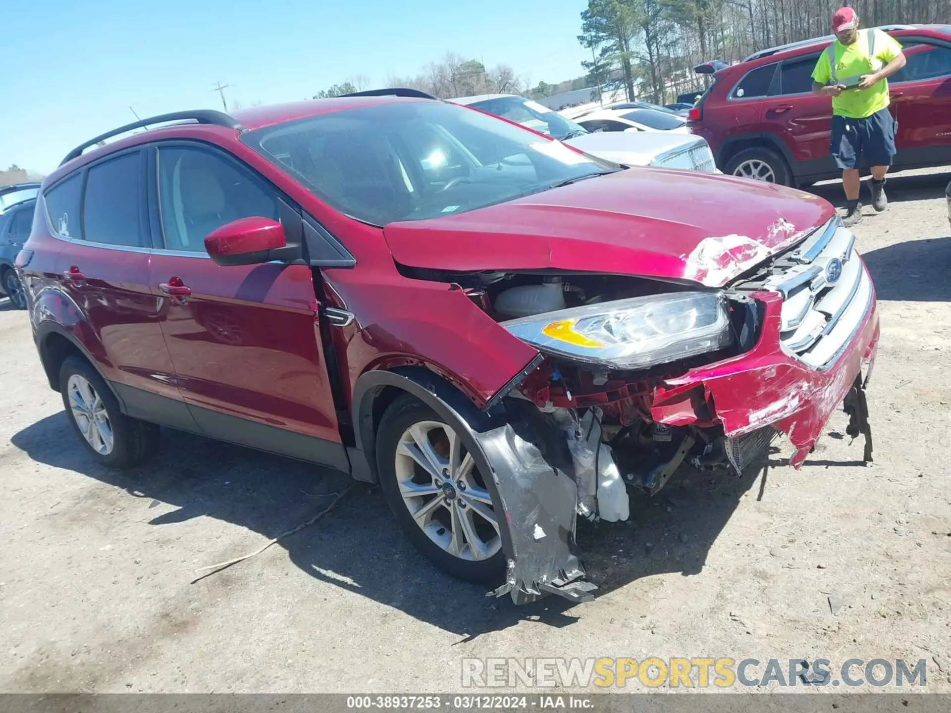 1 Photograph of a damaged car 1FMCU0HD1KUA67545 FORD ESCAPE 2019