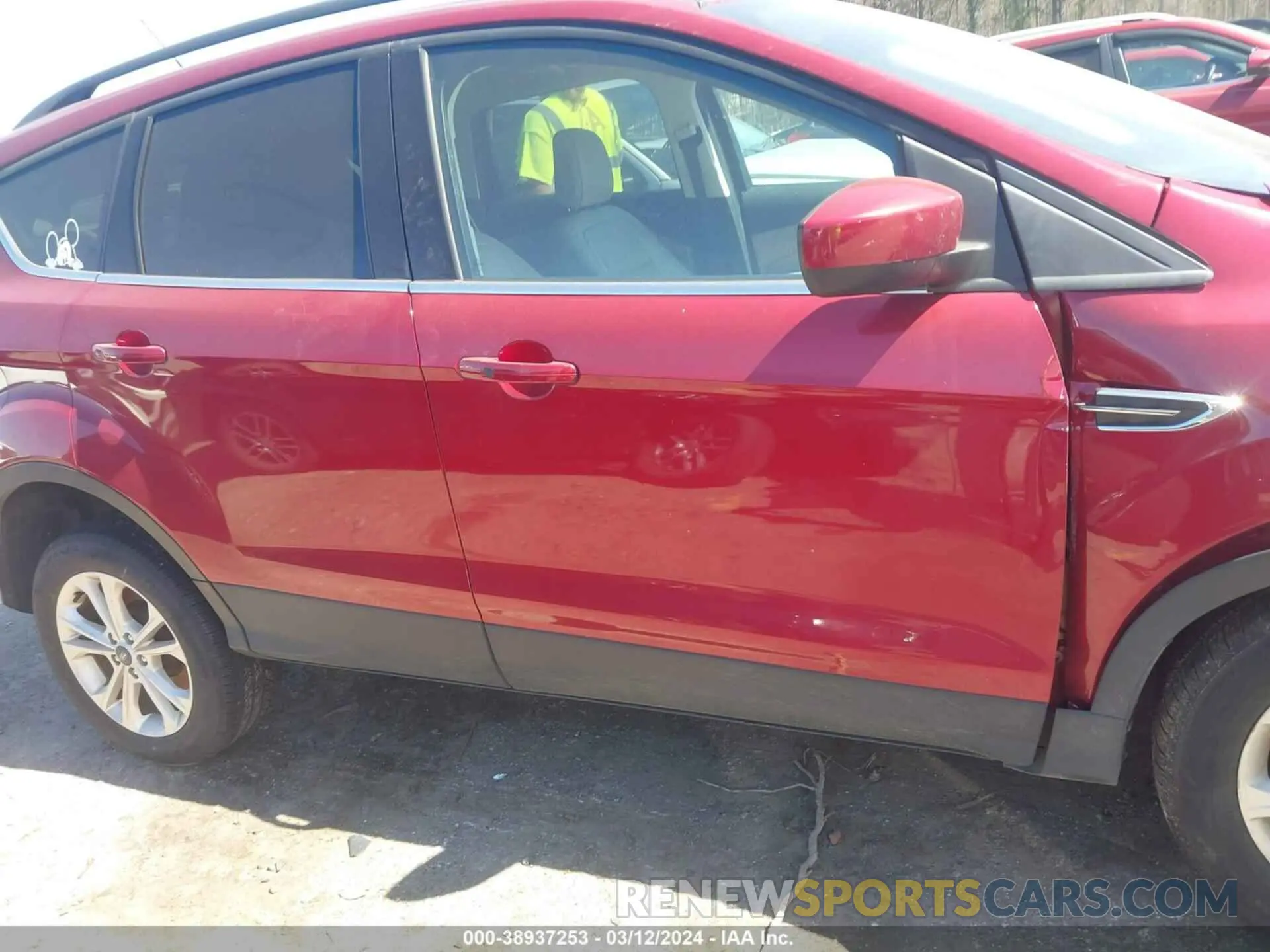 13 Photograph of a damaged car 1FMCU0HD1KUA67545 FORD ESCAPE 2019