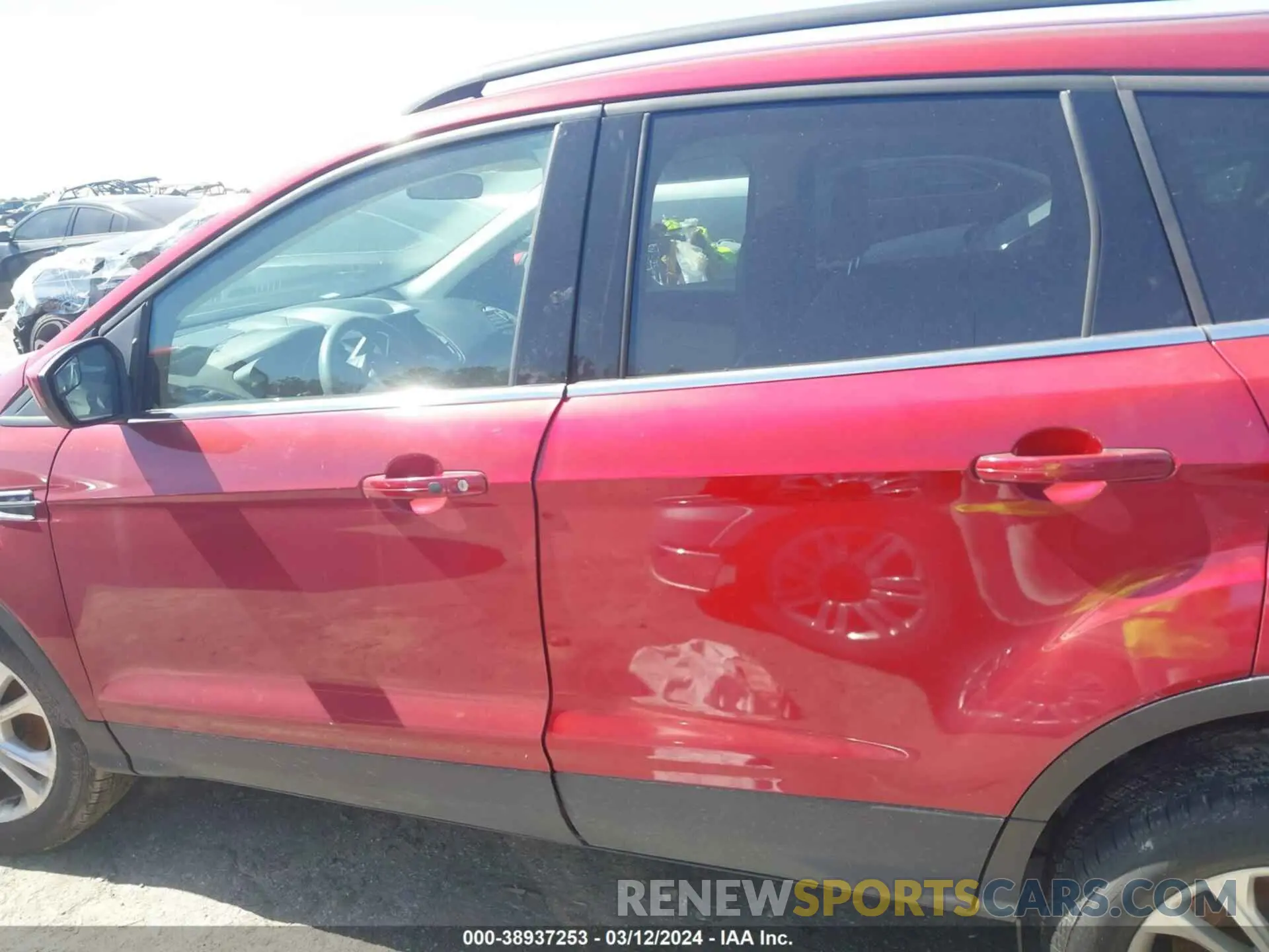 14 Photograph of a damaged car 1FMCU0HD1KUA67545 FORD ESCAPE 2019