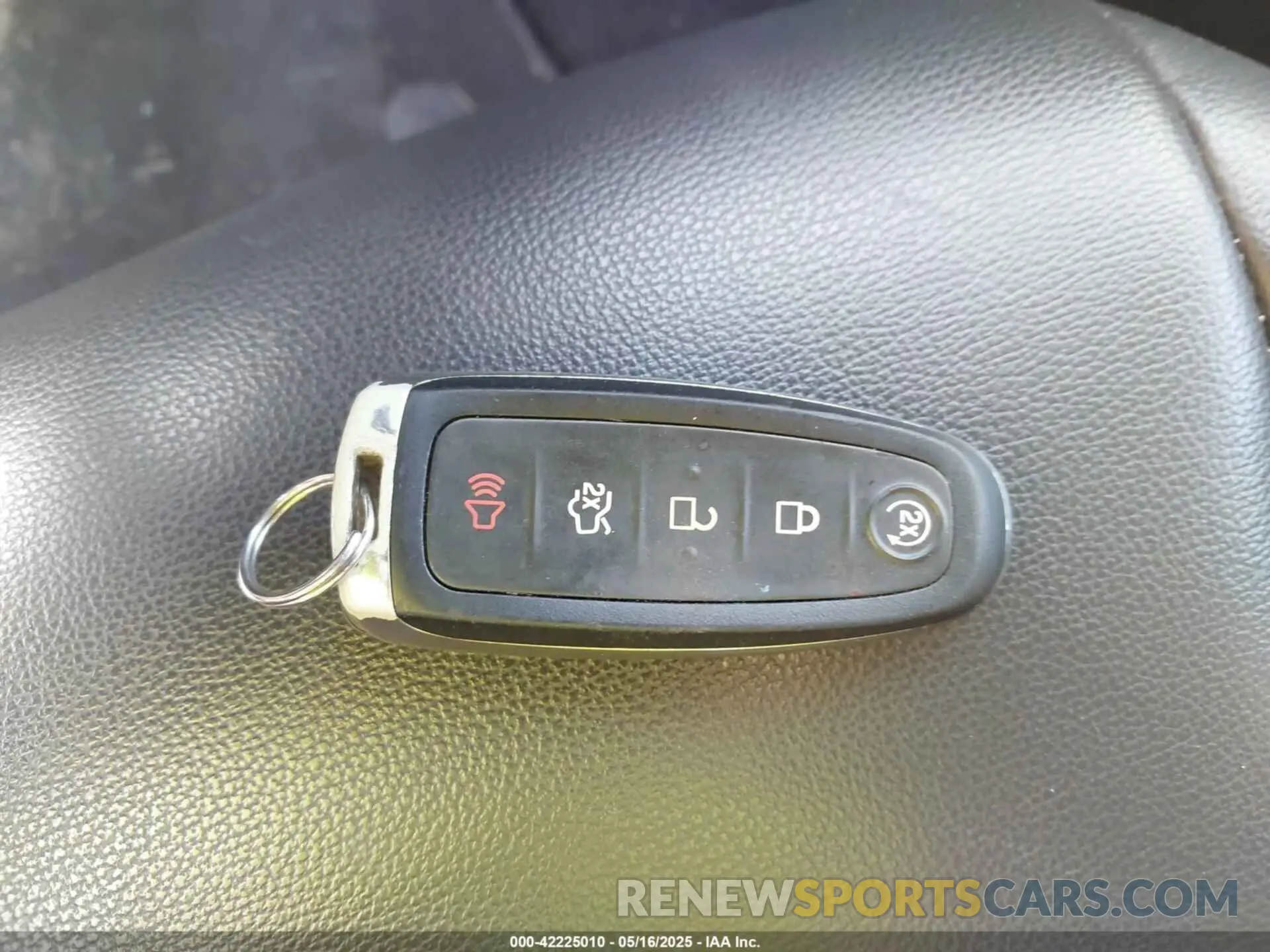 11 Photograph of a damaged car 1FMCU0HD1KUB76409 FORD ESCAPE 2019