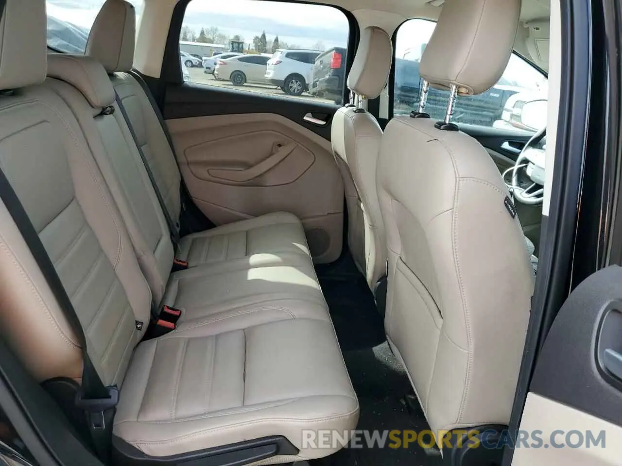 11 Photograph of a damaged car 1FMCU0HD3KUA47586 FORD ESCAPE 2019