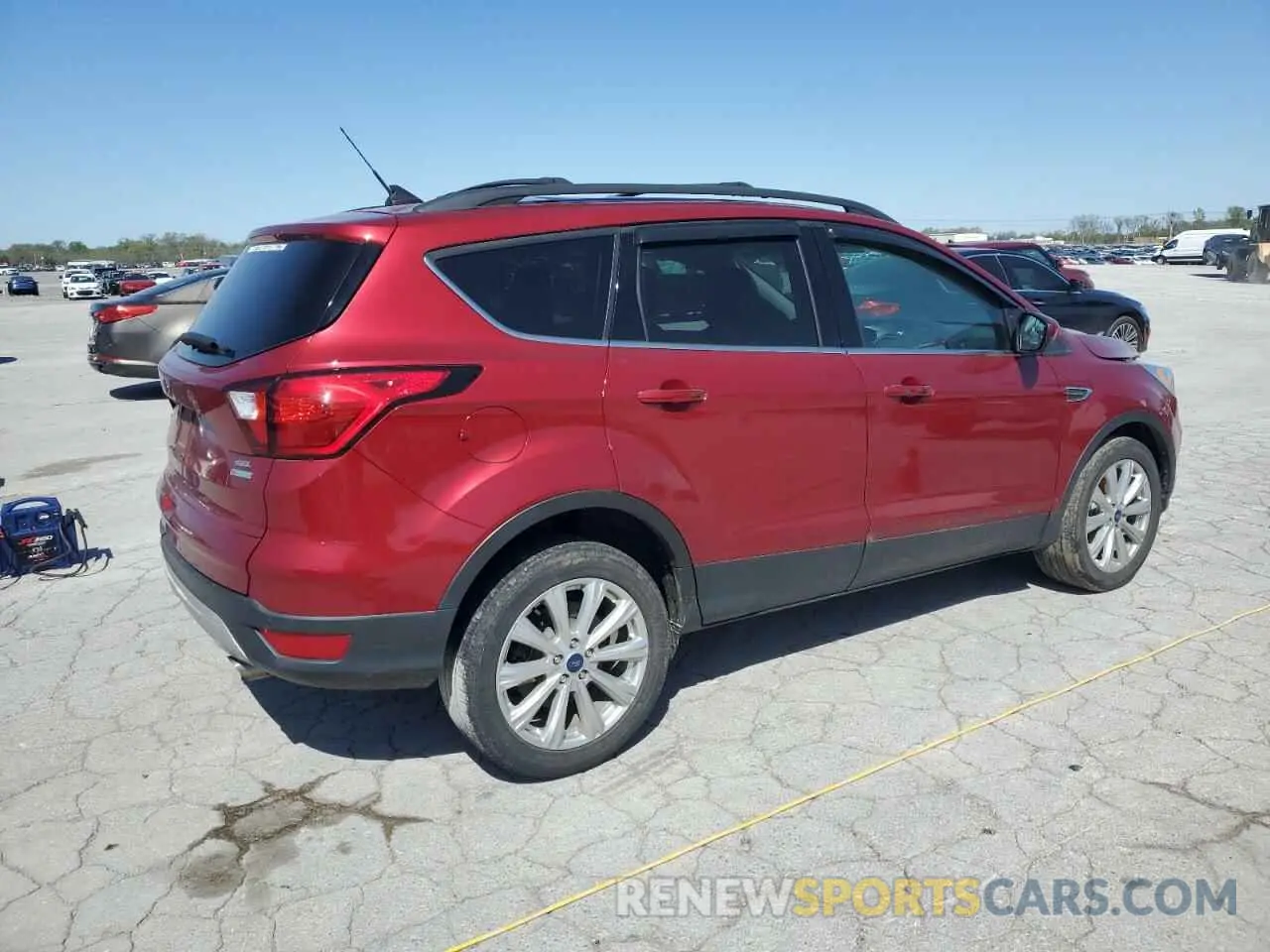 3 Photograph of a damaged car 1FMCU0HD3KUB20469 FORD ESCAPE 2019