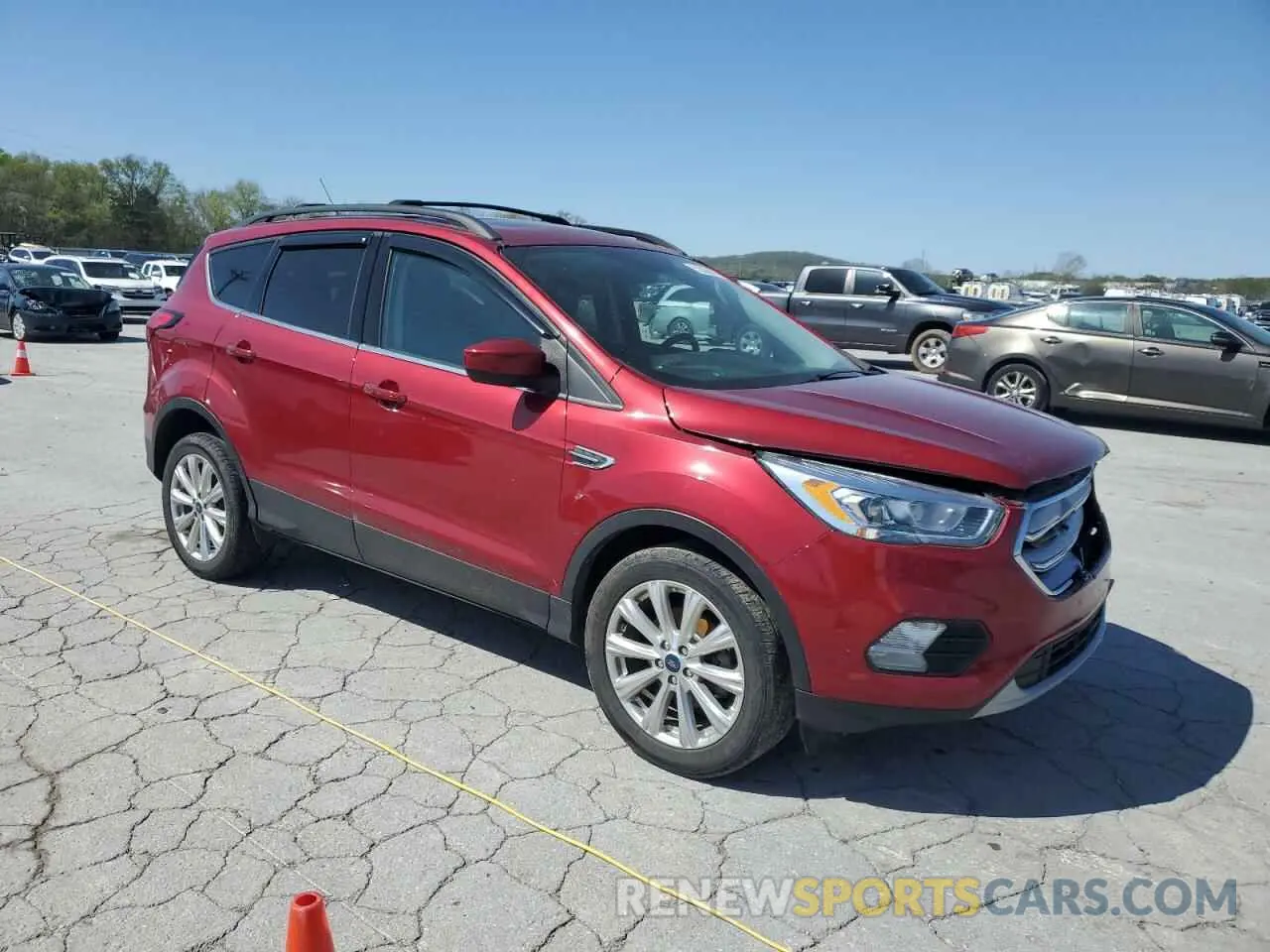 4 Photograph of a damaged car 1FMCU0HD3KUB20469 FORD ESCAPE 2019