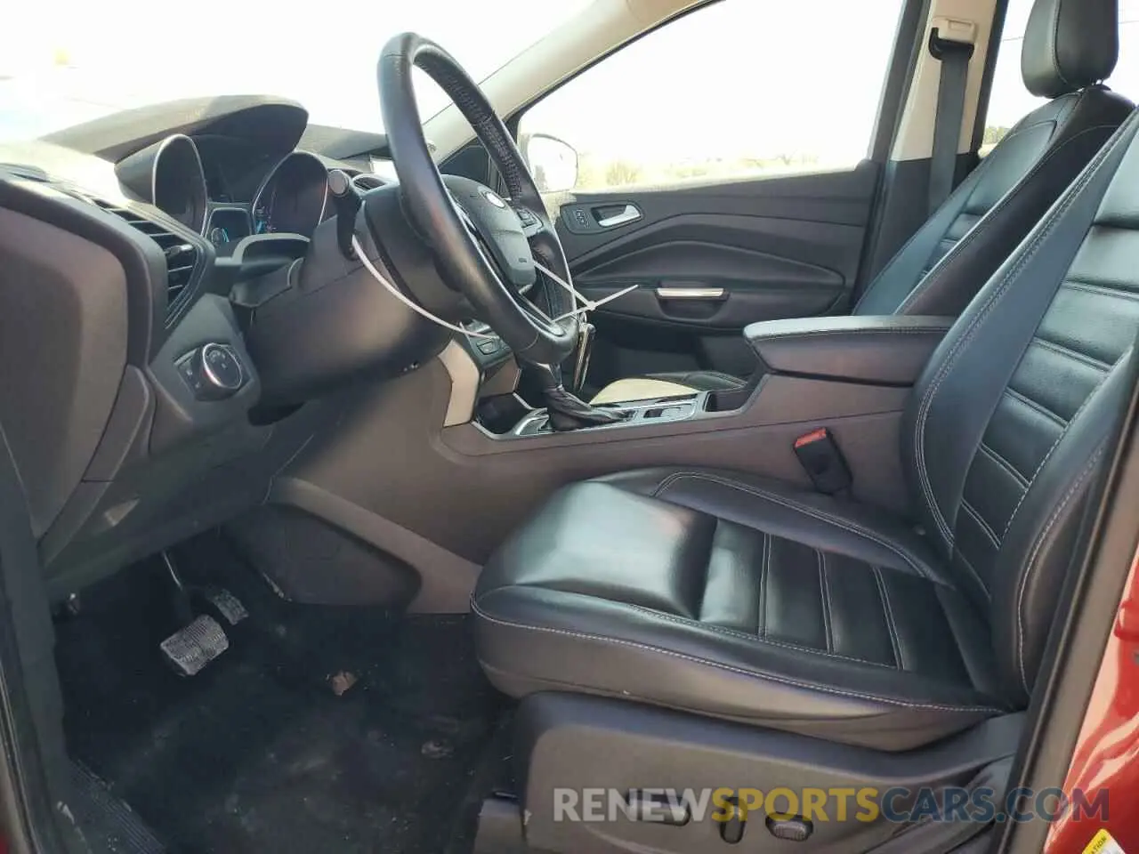 7 Photograph of a damaged car 1FMCU0HD3KUB20469 FORD ESCAPE 2019