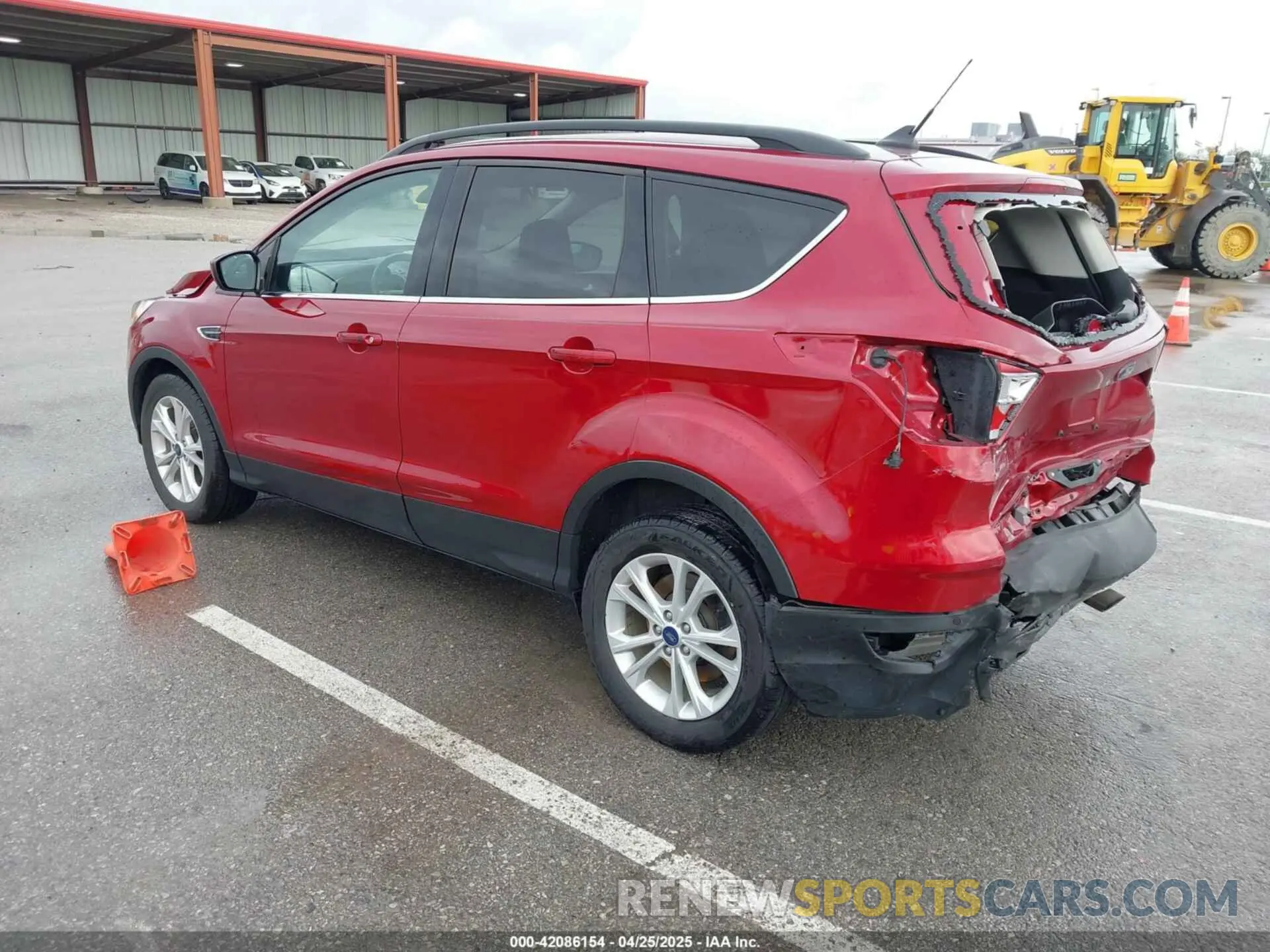 3 Photograph of a damaged car 1FMCU0HD3KUB27017 FORD ESCAPE 2019