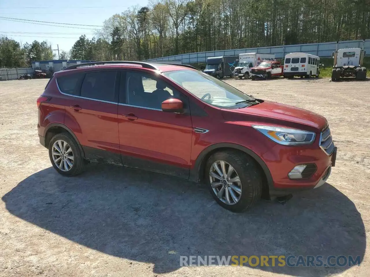 4 Photograph of a damaged car 1FMCU0HD3KUB49129 FORD ESCAPE 2019