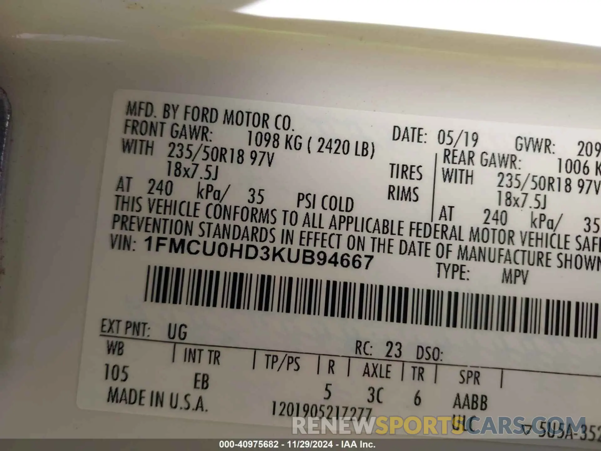 9 Photograph of a damaged car 1FMCU0HD3KUB94667 FORD ESCAPE 2019
