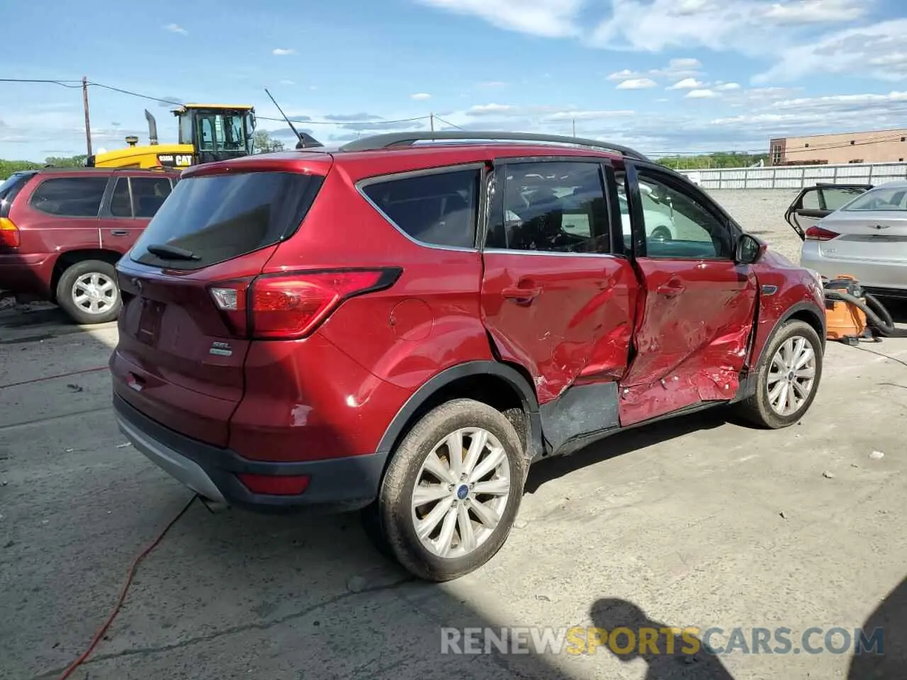 3 Photograph of a damaged car 1FMCU0HD3KUC44645 FORD ESCAPE 2019
