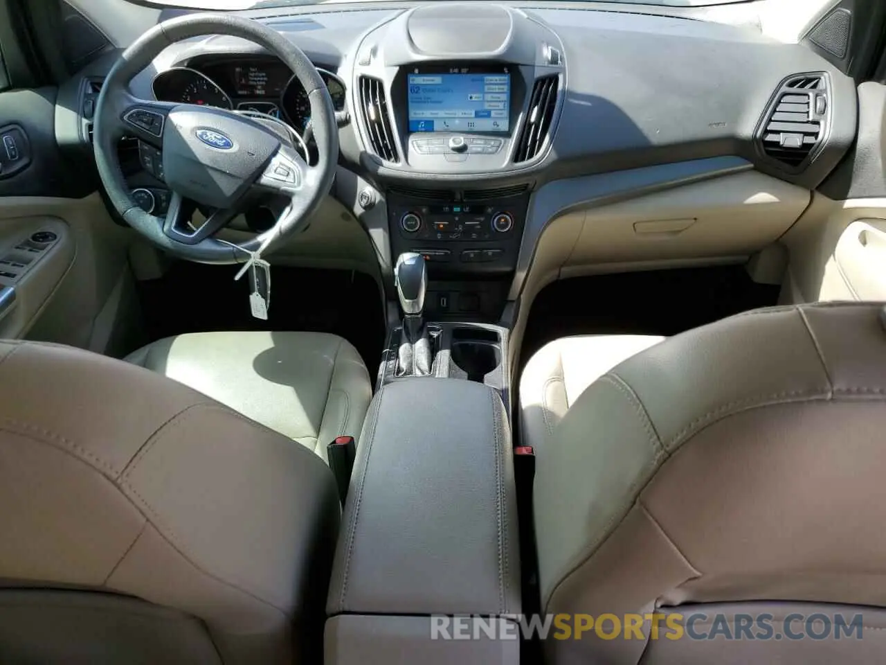 8 Photograph of a damaged car 1FMCU0HD4KUB57658 FORD ESCAPE 2019